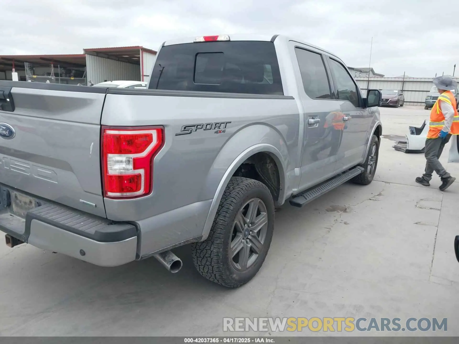 4 Photograph of a damaged car 1FTEW1E4XLKE93166 FORD F-150 2020