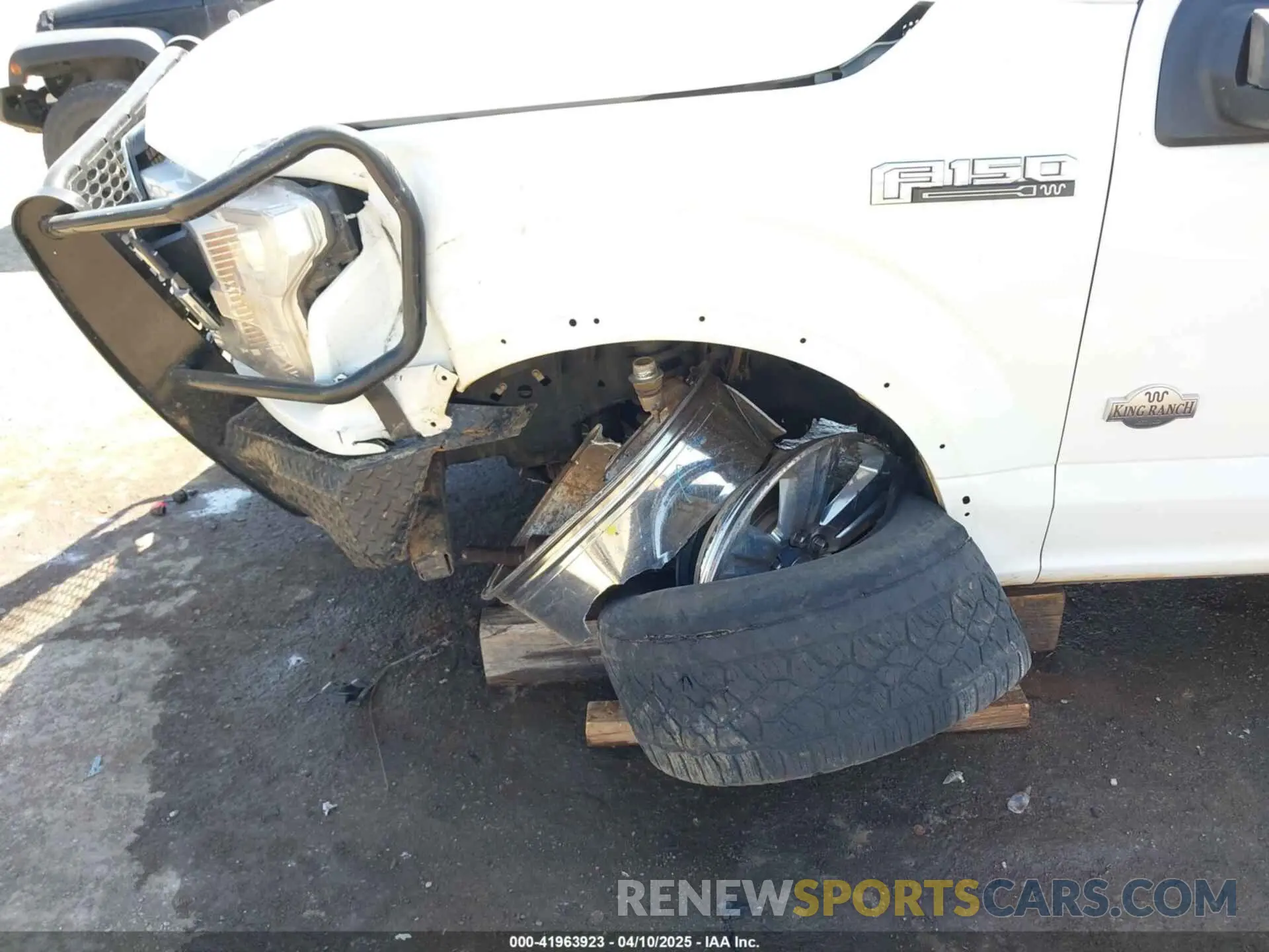 6 Photograph of a damaged car 1FTEW1E51LFB47234 FORD F-150 2020