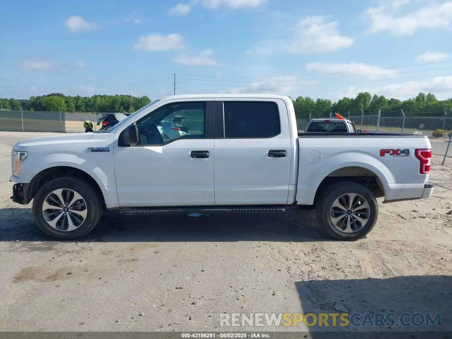 15 Photograph of a damaged car 1FTEW1E51LKD56934 FORD F-150 2020