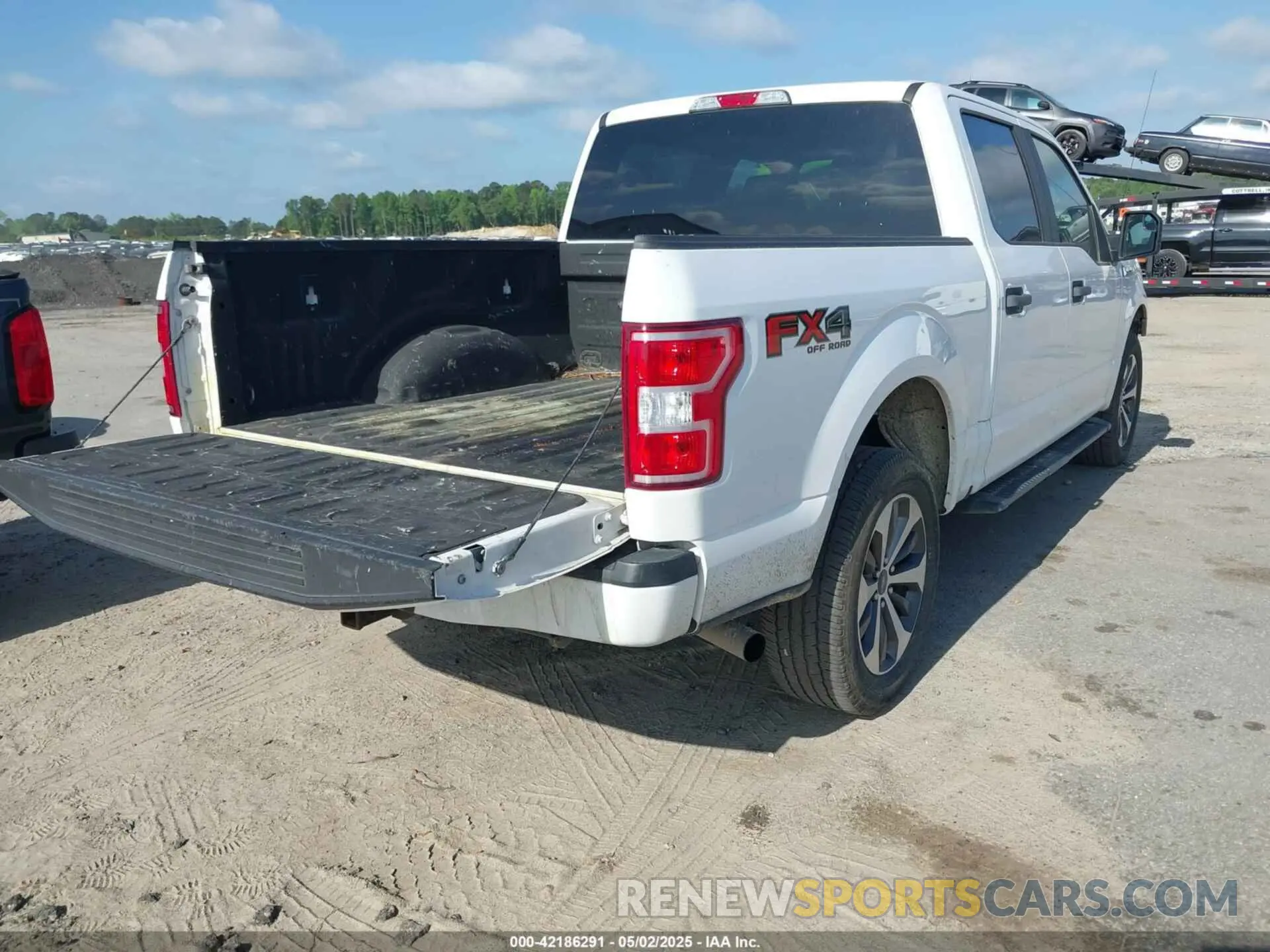 19 Photograph of a damaged car 1FTEW1E51LKD56934 FORD F-150 2020