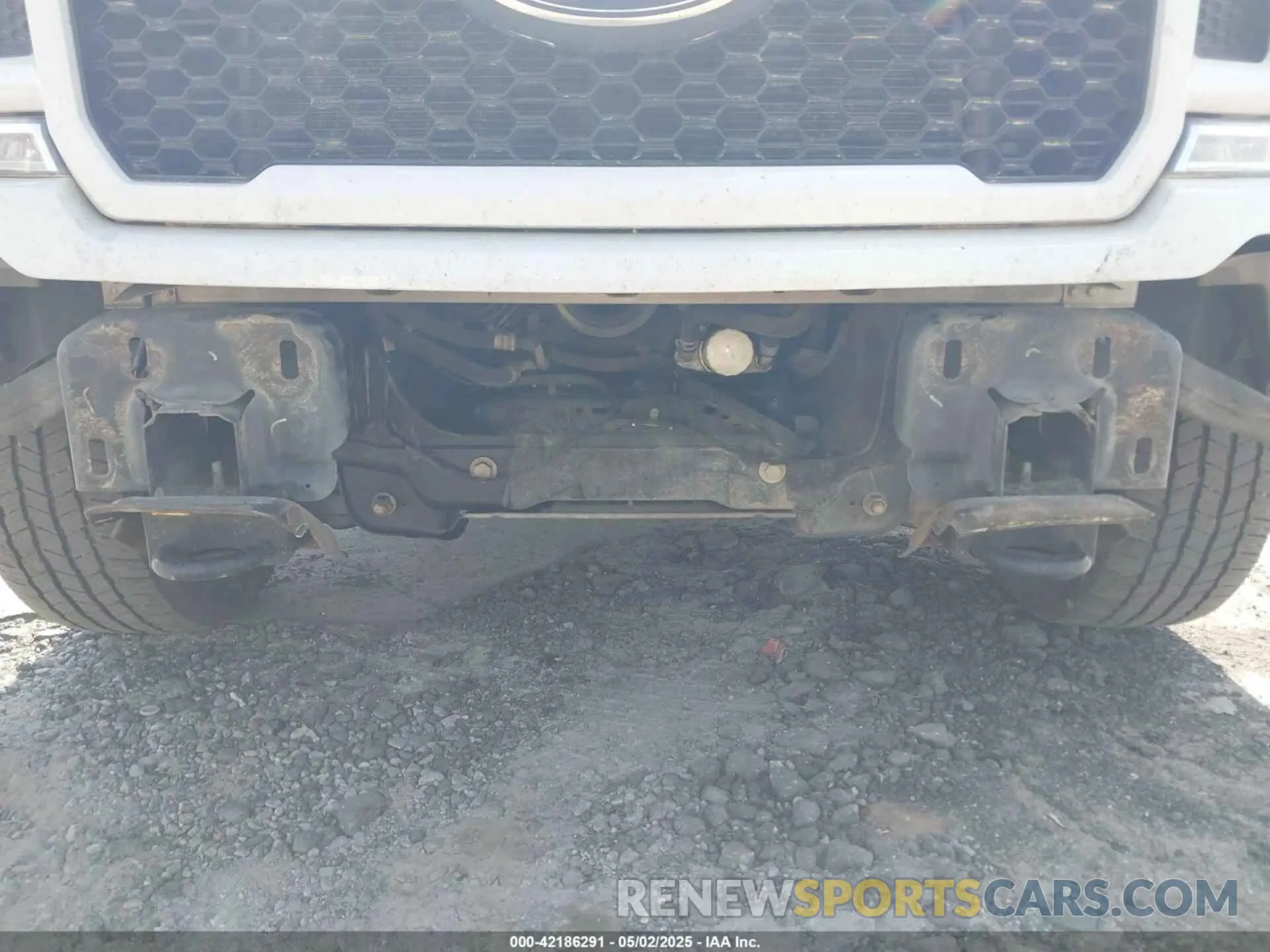 21 Photograph of a damaged car 1FTEW1E51LKD56934 FORD F-150 2020