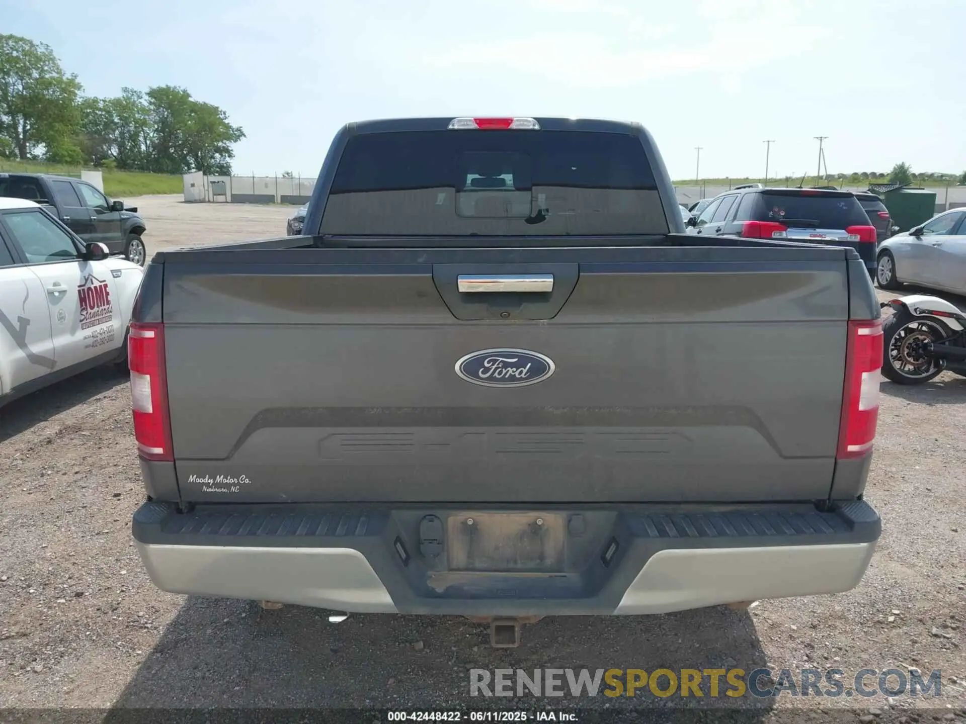 16 Photograph of a damaged car 1FTEW1E51LKE63045 FORD F-150 2020
