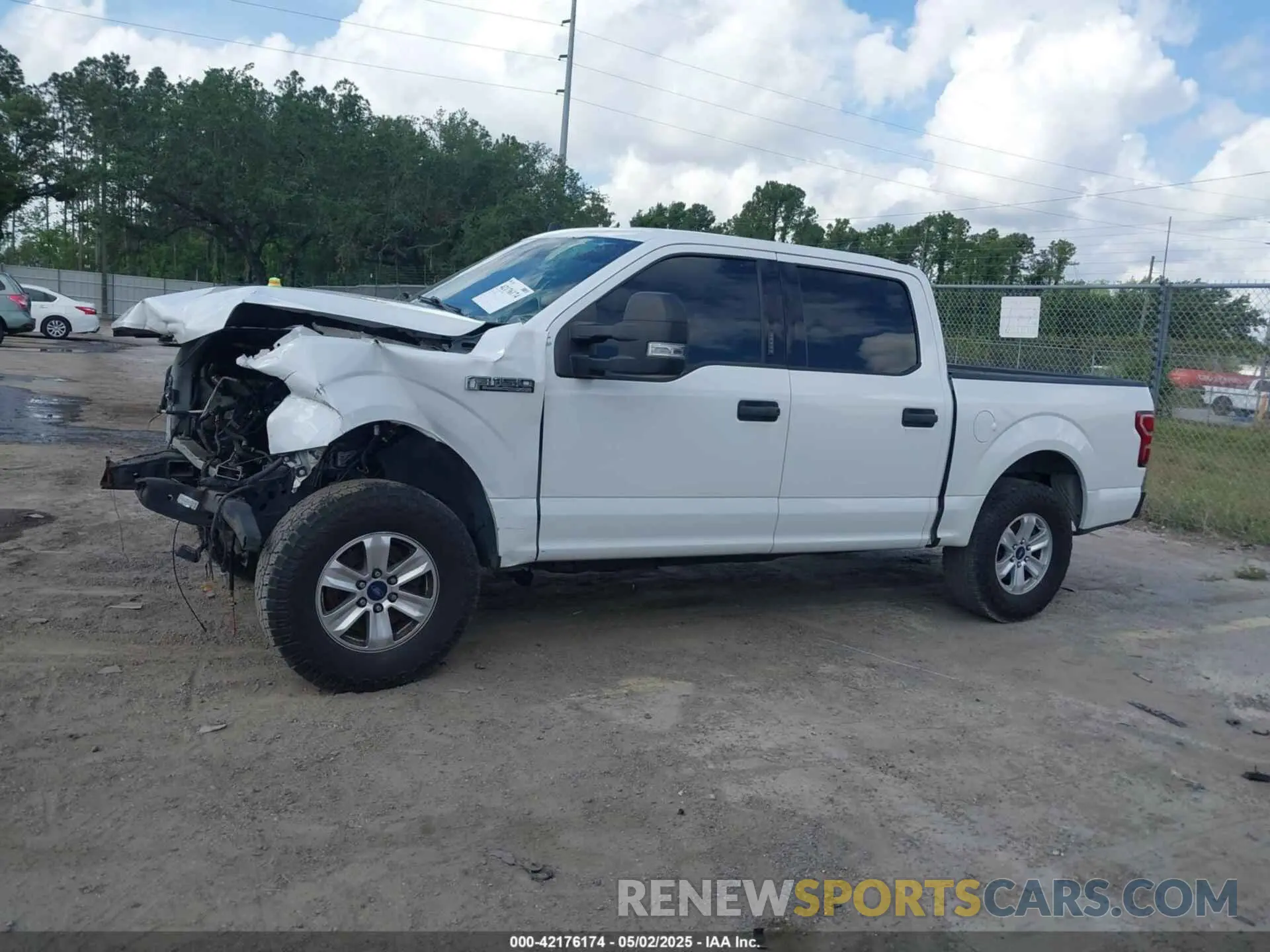 13 Photograph of a damaged car 1FTEW1E53LFB55884 FORD F-150 2020