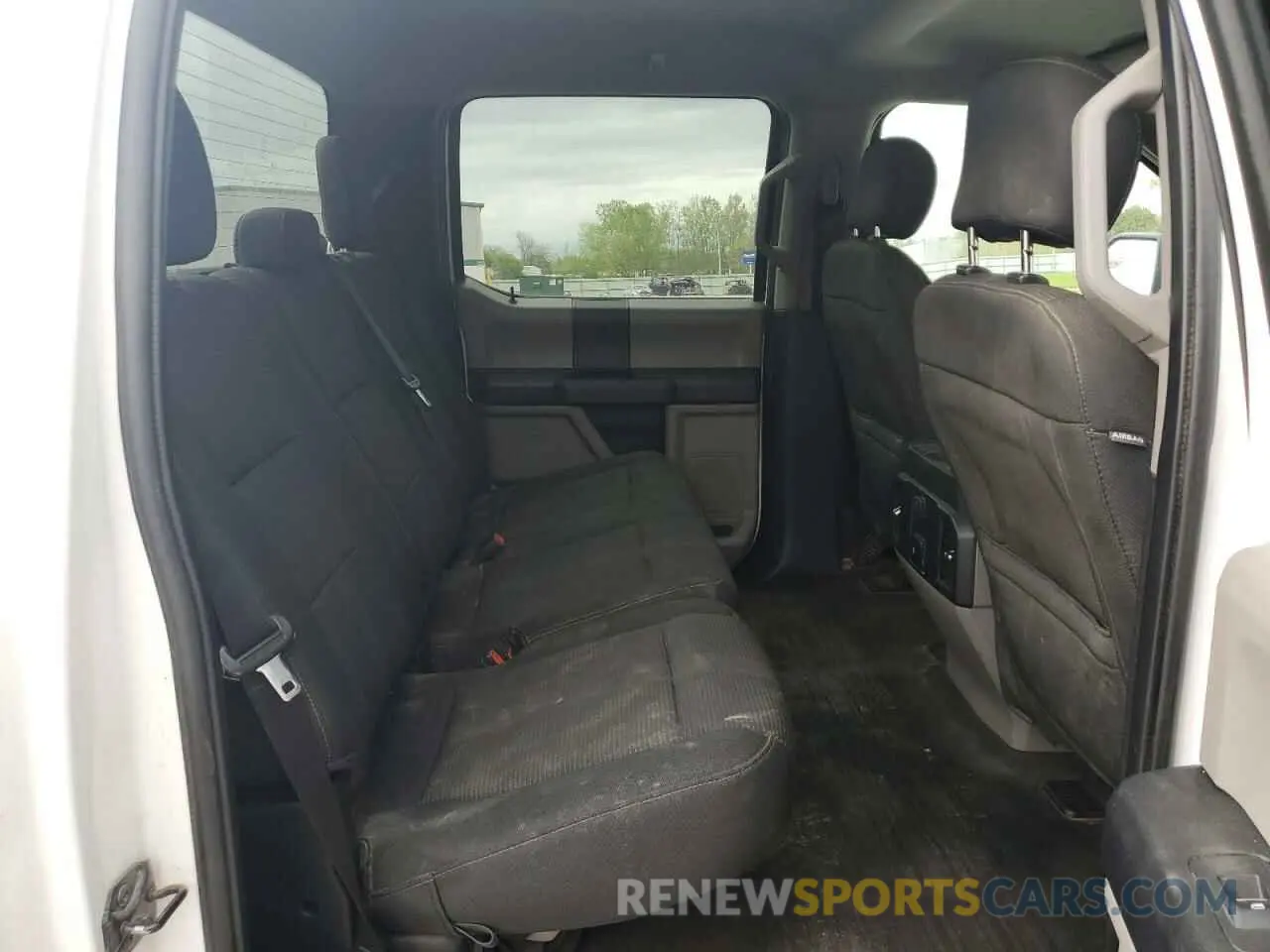 10 Photograph of a damaged car 1FTEW1E53LFC37713 FORD F-150 2020