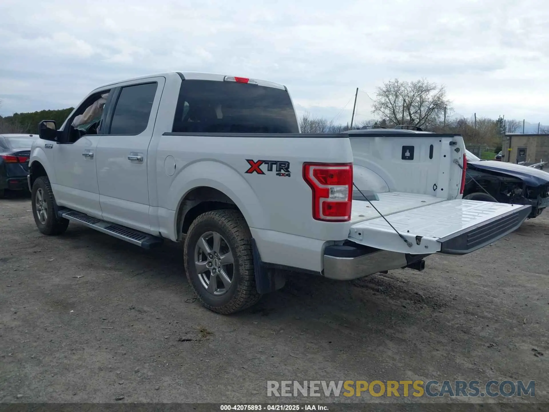 3 Photograph of a damaged car 1FTEW1E54LFB01414 FORD F-150 2020