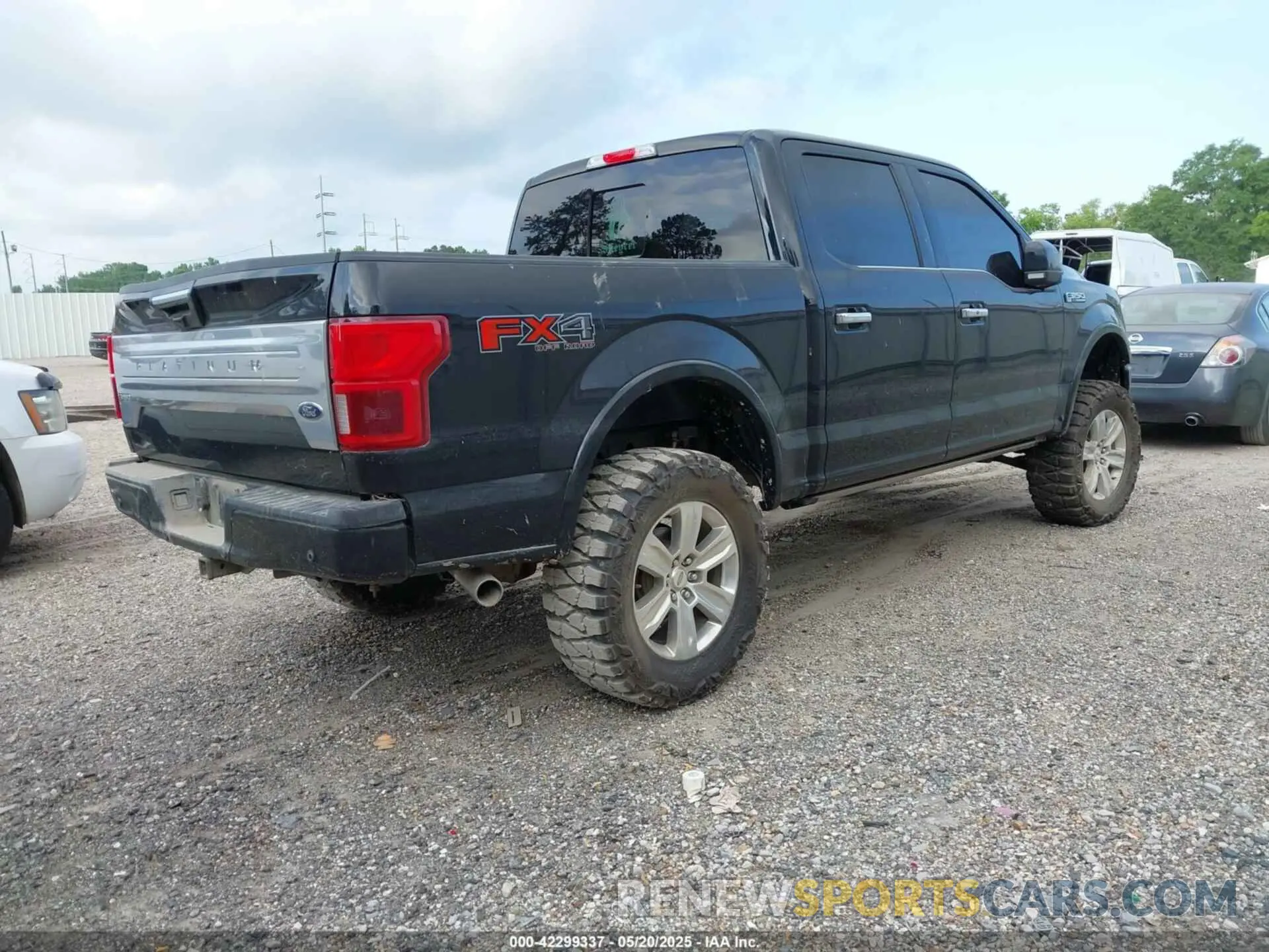 4 Photograph of a damaged car 1FTEW1E55LFC58448 FORD F-150 2020