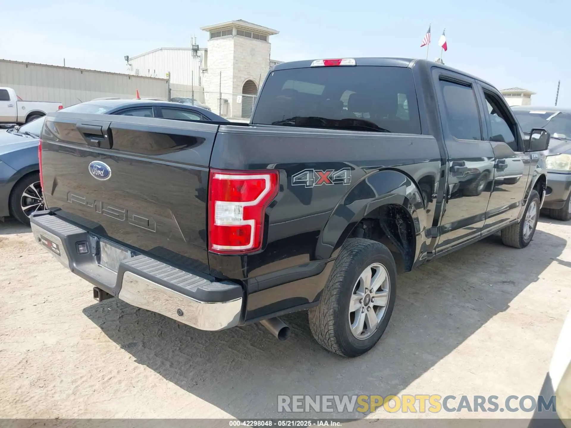 4 Photograph of a damaged car 1FTEW1E55LKD52336 FORD F-150 2020