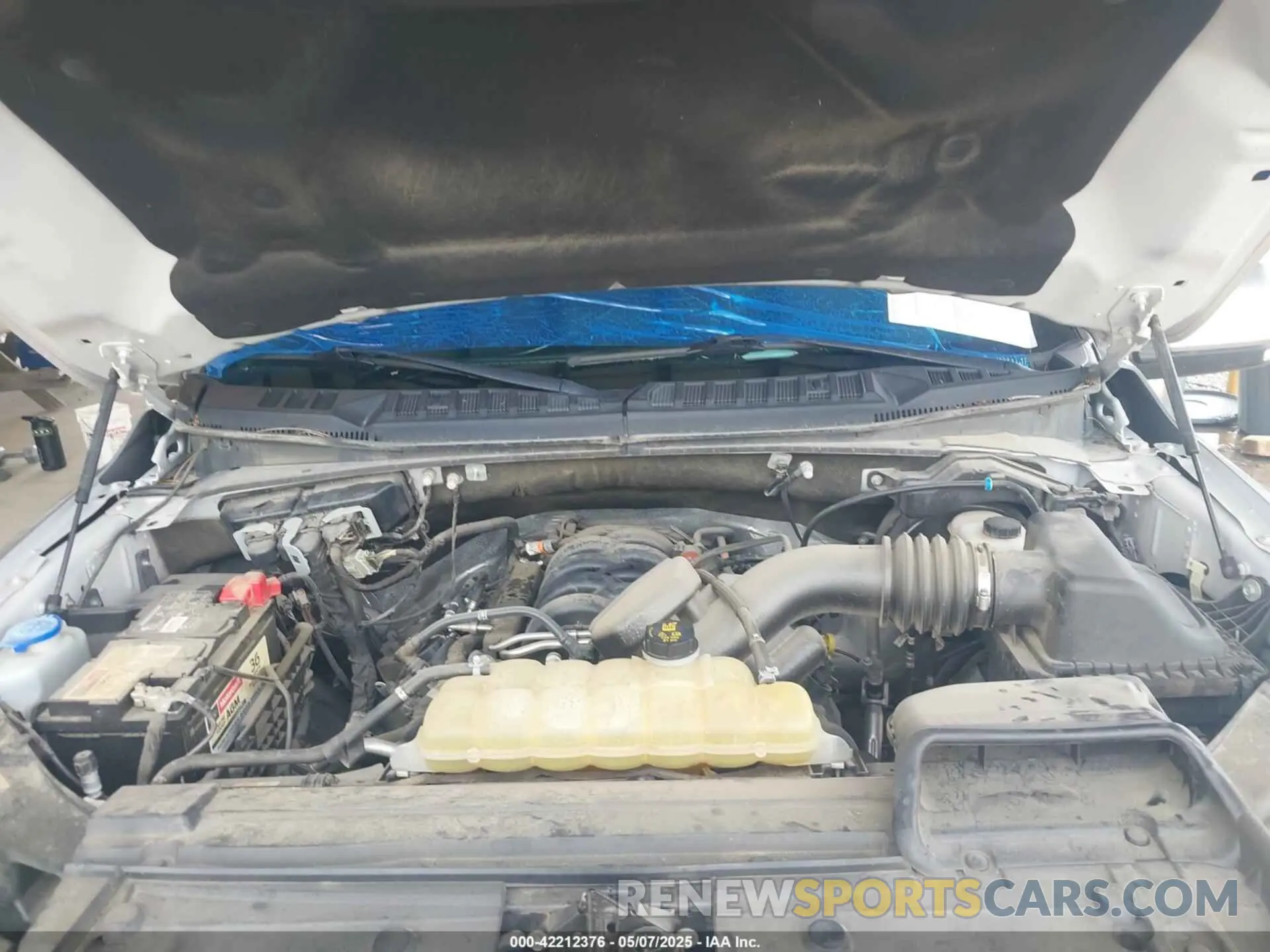 10 Photograph of a damaged car 1FTEW1E56LFA27123 FORD F-150 2020
