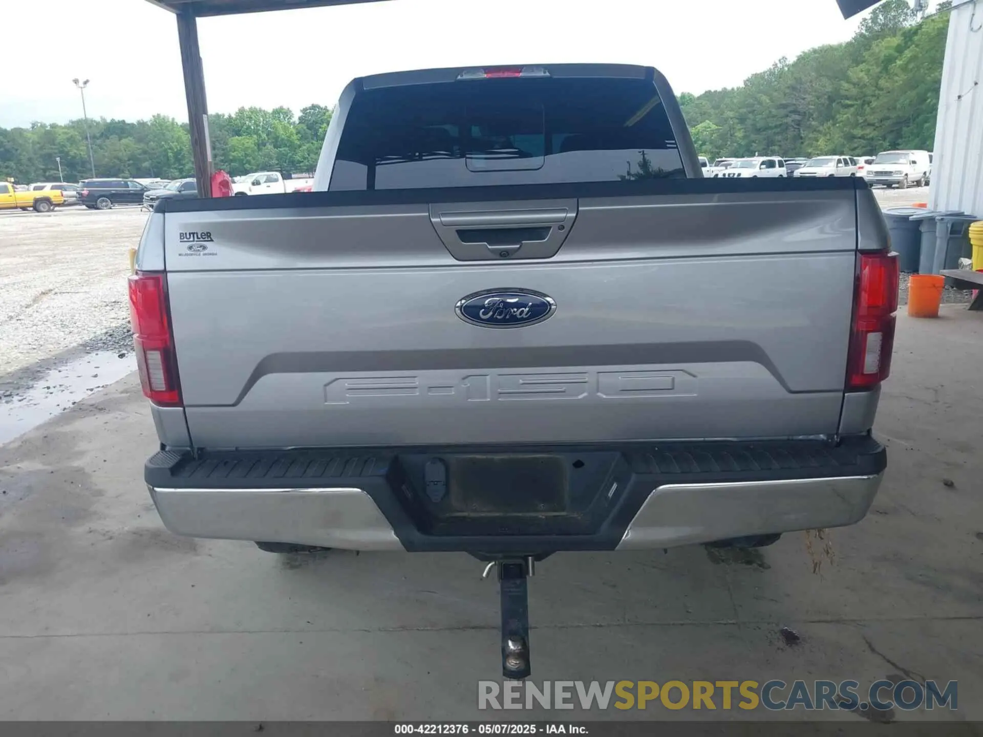 16 Photograph of a damaged car 1FTEW1E56LFA27123 FORD F-150 2020
