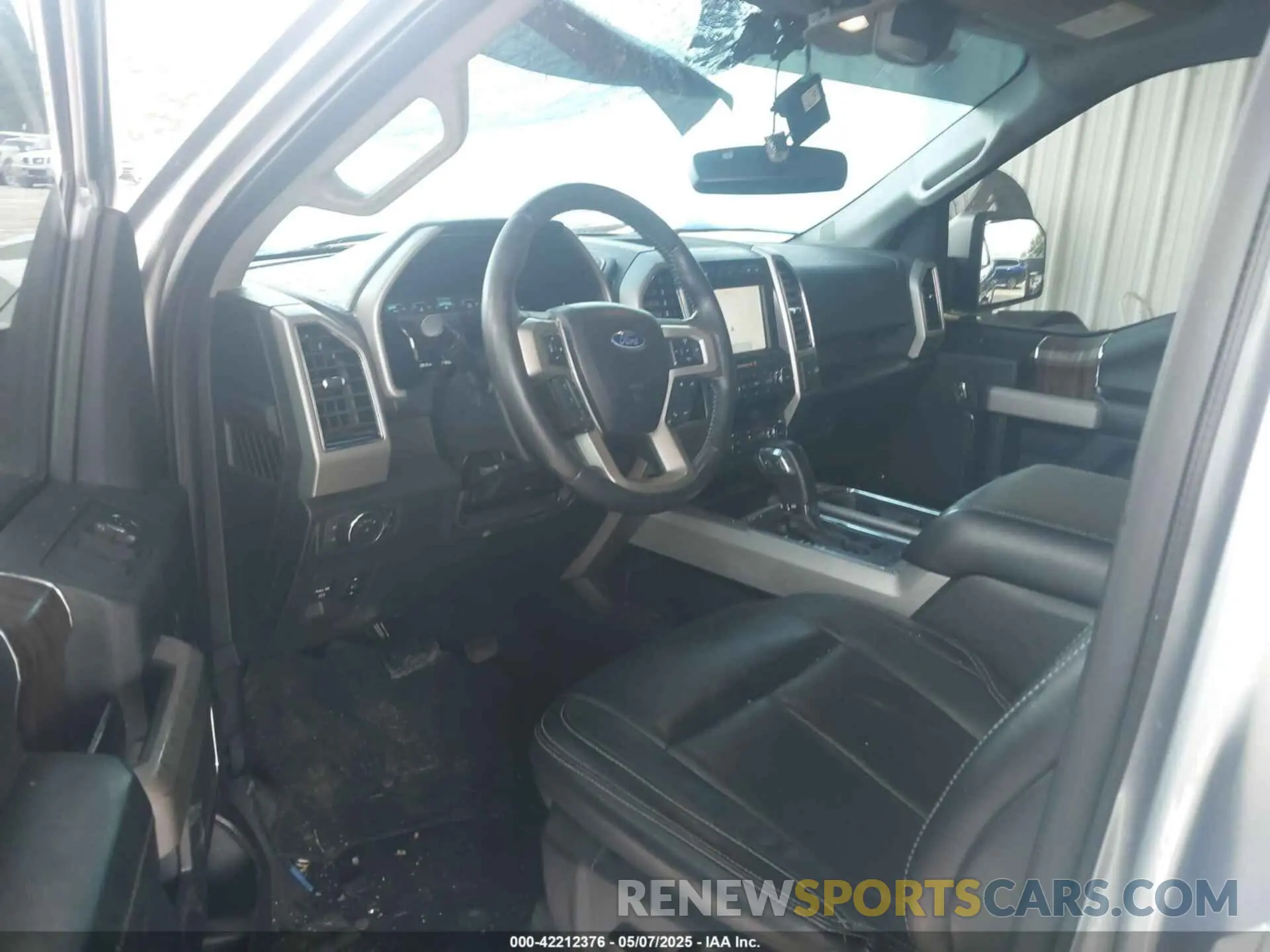 5 Photograph of a damaged car 1FTEW1E56LFA27123 FORD F-150 2020