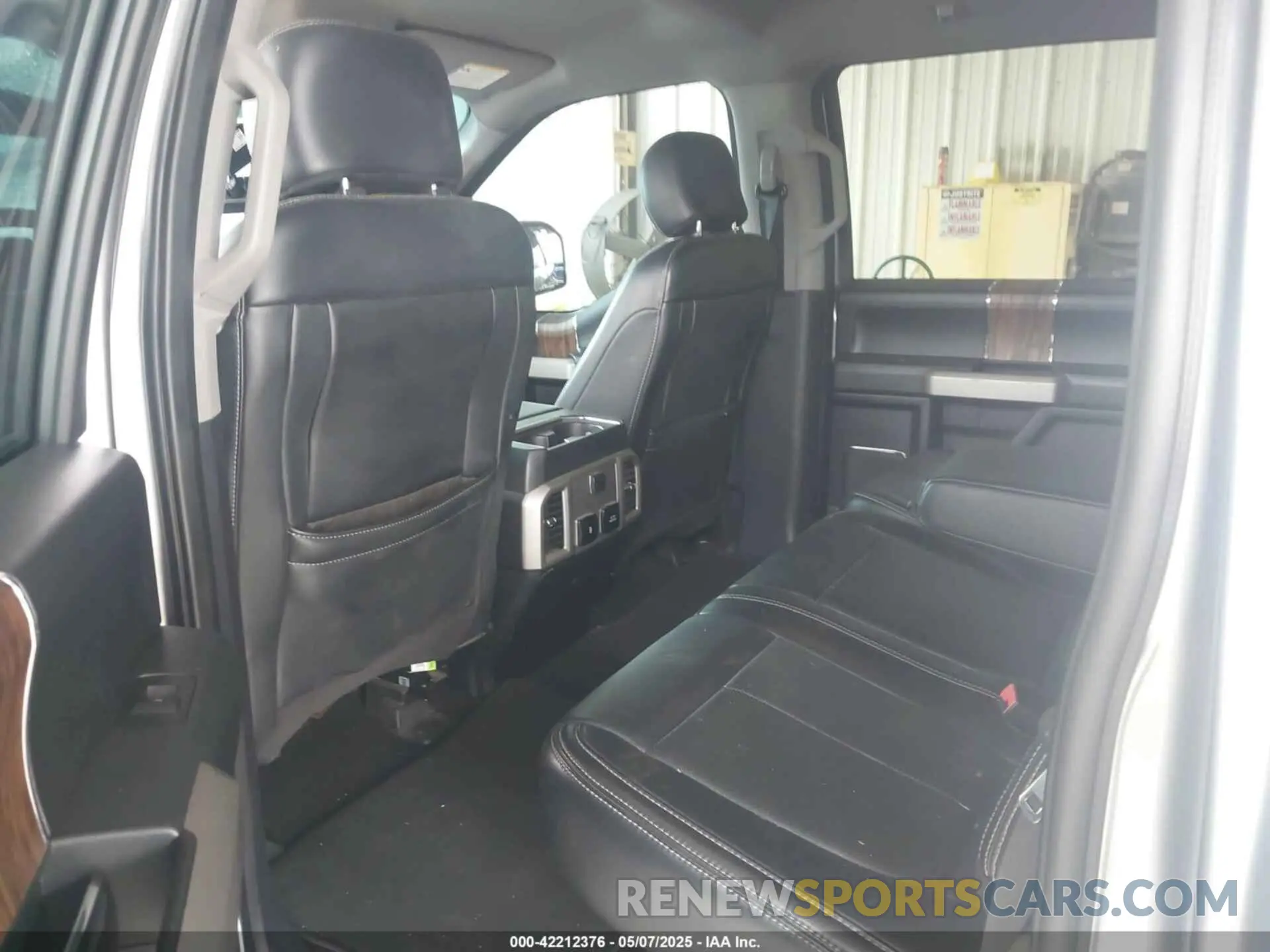 8 Photograph of a damaged car 1FTEW1E56LFA27123 FORD F-150 2020