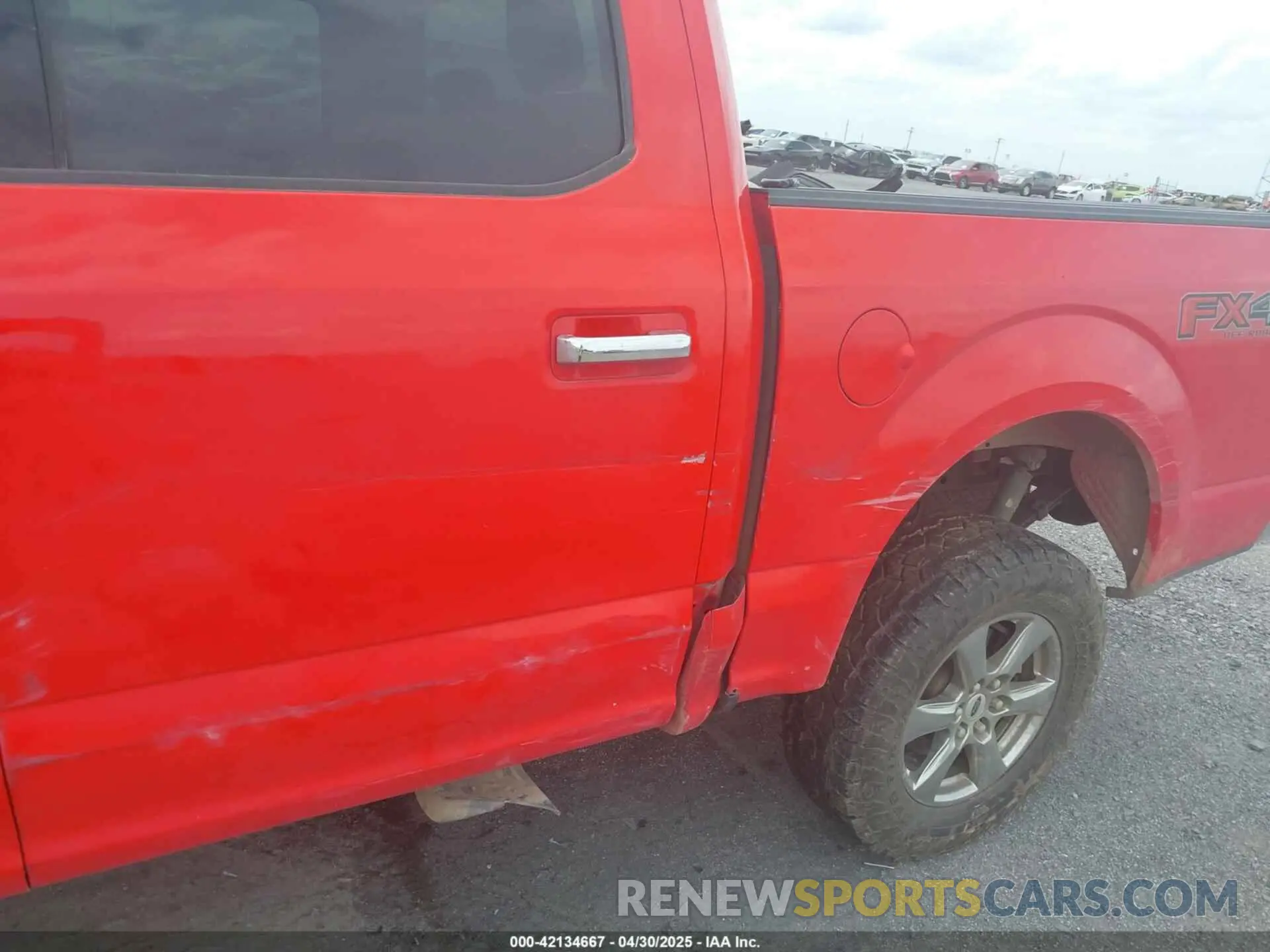 19 Photograph of a damaged car 1FTEW1E56LKE33121 FORD F-150 2020