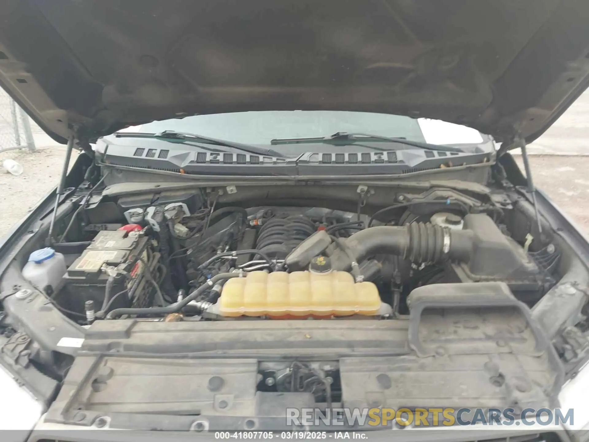 10 Photograph of a damaged car 1FTEW1E56LKE34768 FORD F-150 2020