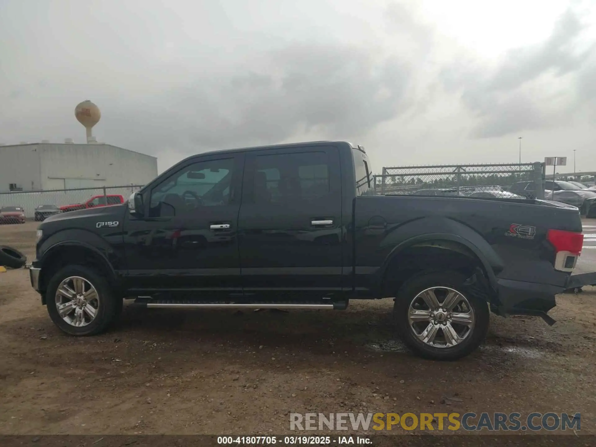 15 Photograph of a damaged car 1FTEW1E56LKE34768 FORD F-150 2020
