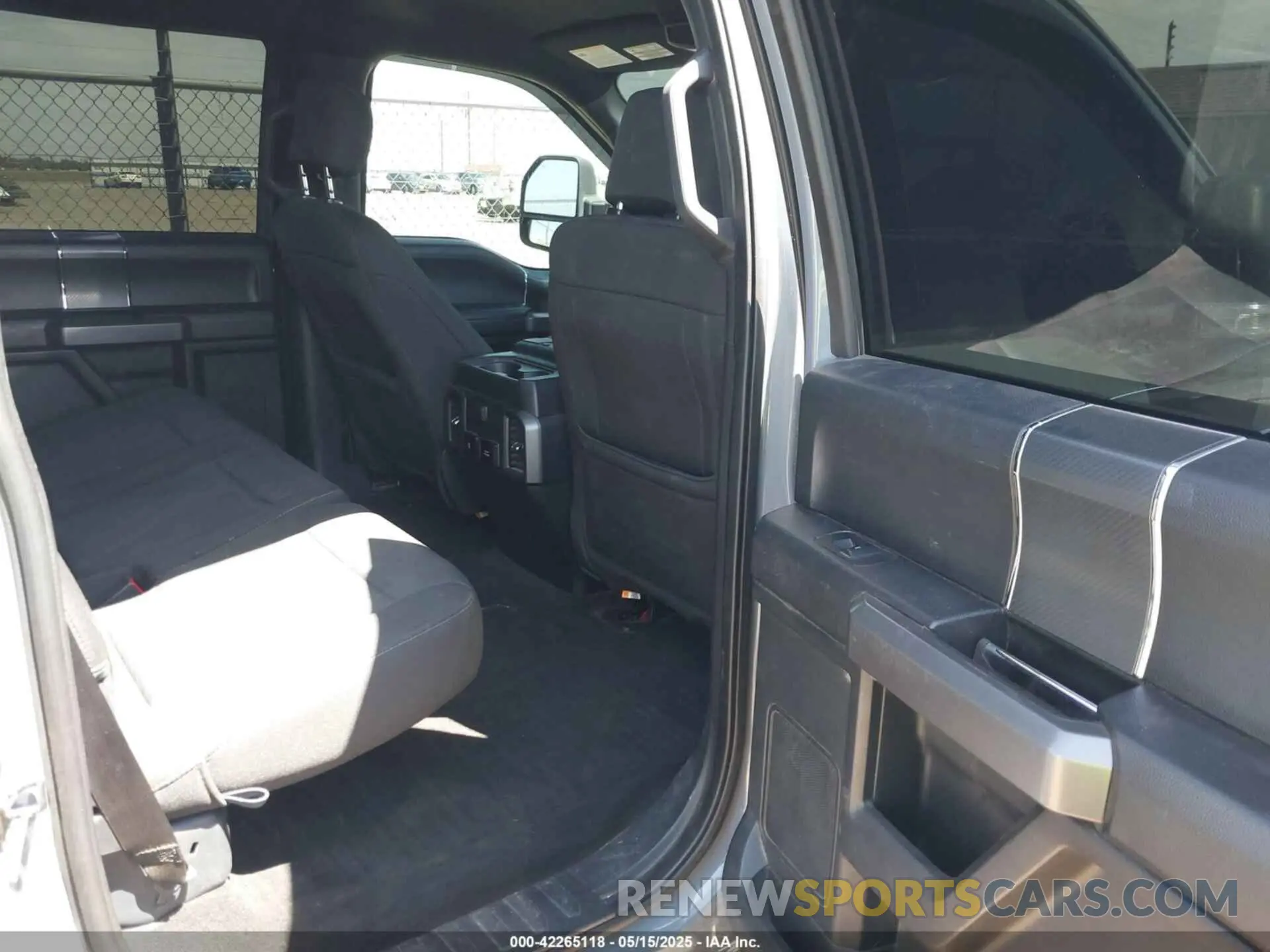 8 Photograph of a damaged car 1FTEW1E57LKE71523 FORD F-150 2020