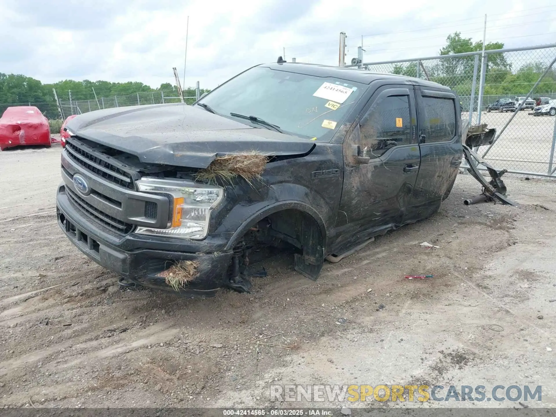 2 Photograph of a damaged car 1FTEW1E58LFA01235 FORD F-150 2020