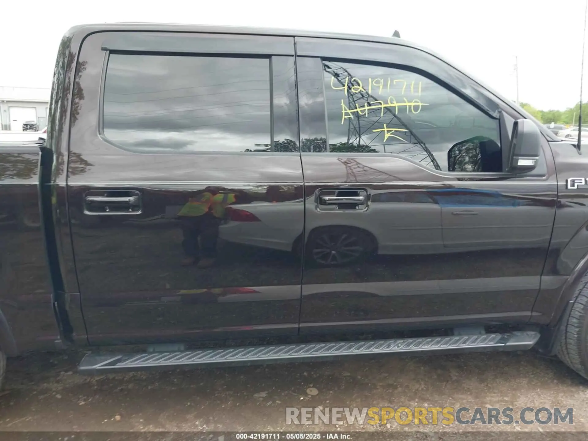 13 Photograph of a damaged car 1FTEW1E58LFA47910 FORD F-150 2020