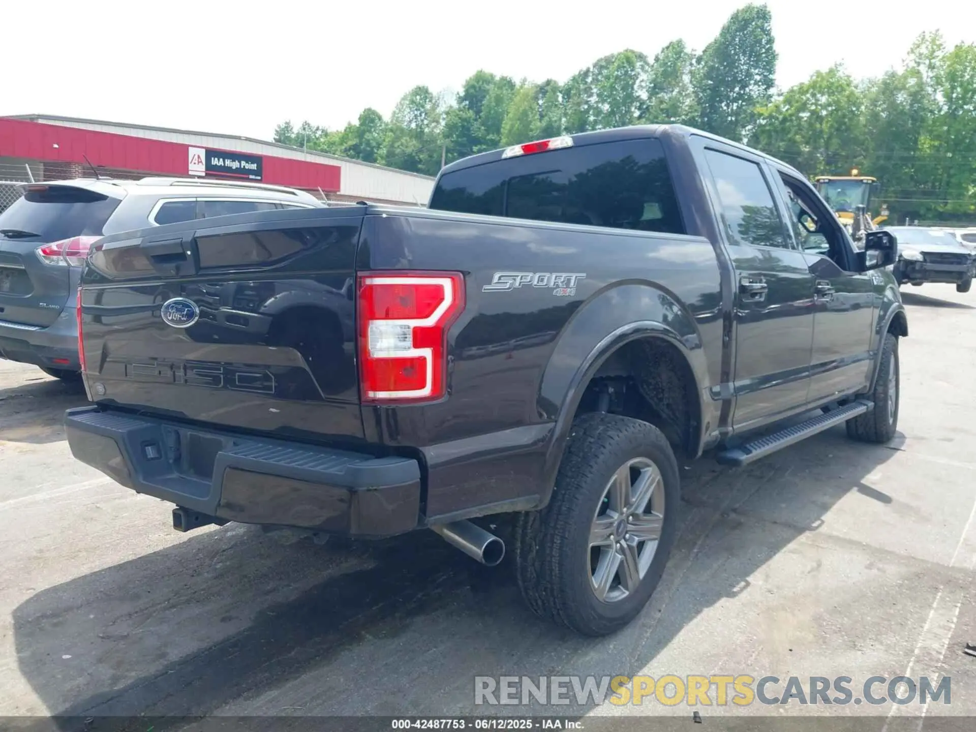 4 Photograph of a damaged car 1FTEW1E58LKE77945 FORD F-150 2020