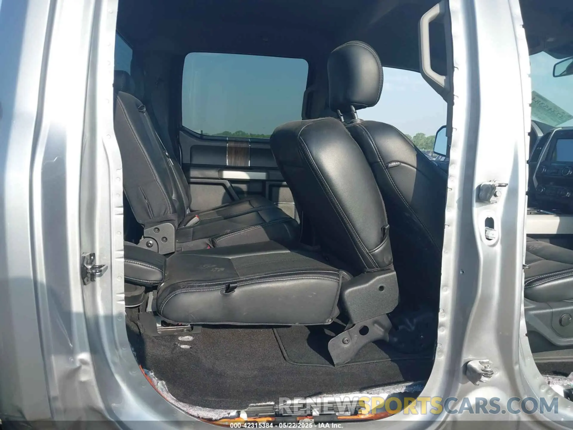 8 Photograph of a damaged car 1FTEW1E59LFA24653 FORD F-150 2020