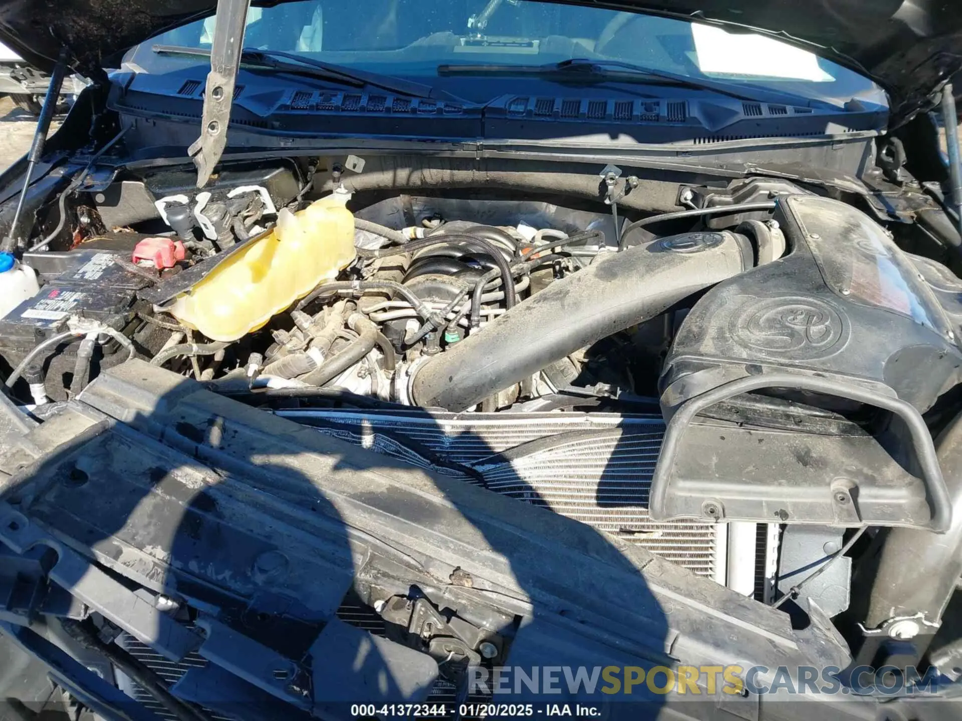 10 Photograph of a damaged car 1FTEW1E59LFA76476 FORD F-150 2020