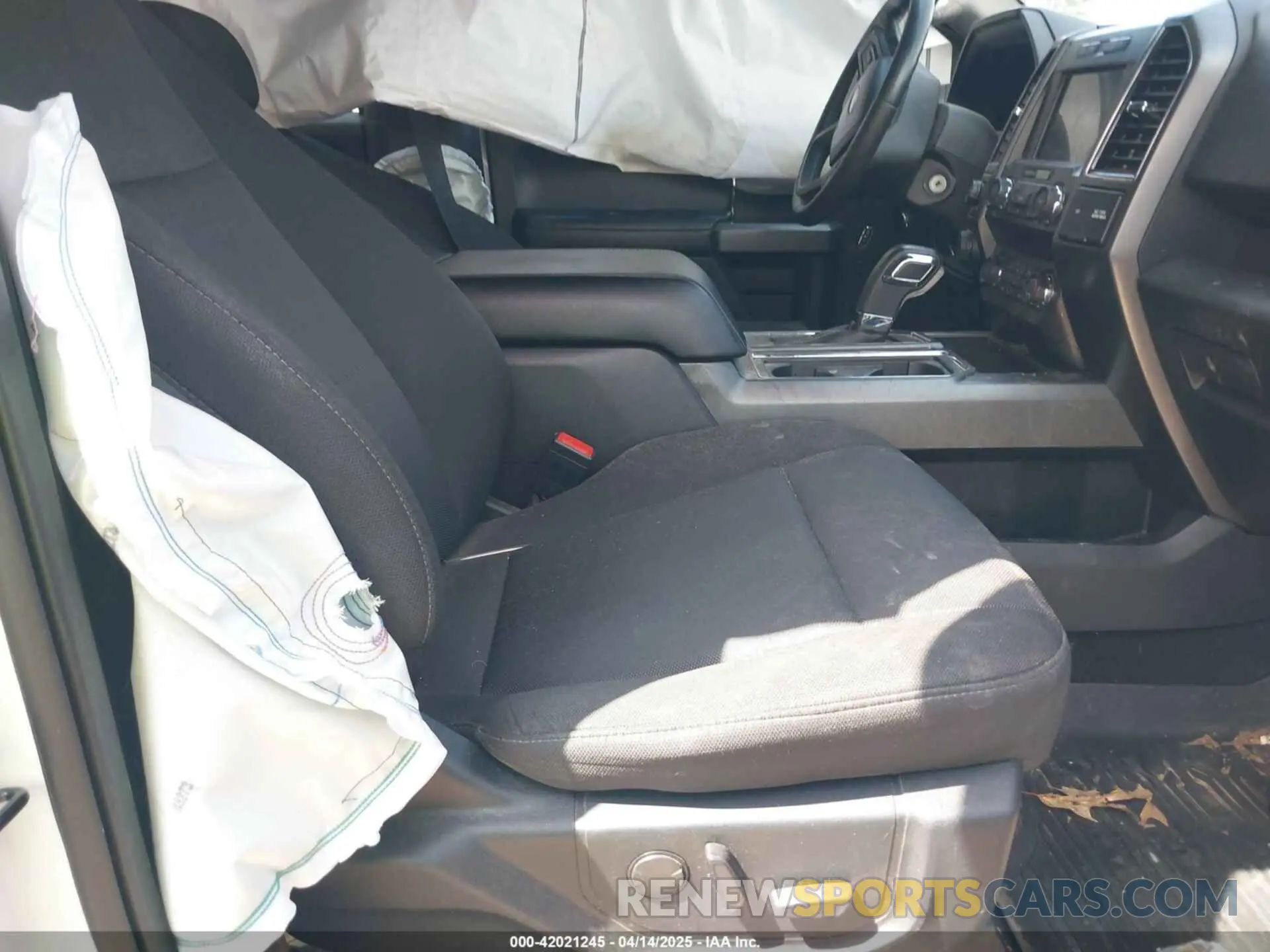 5 Photograph of a damaged car 1FTEW1E59LKE78957 FORD F-150 2020
