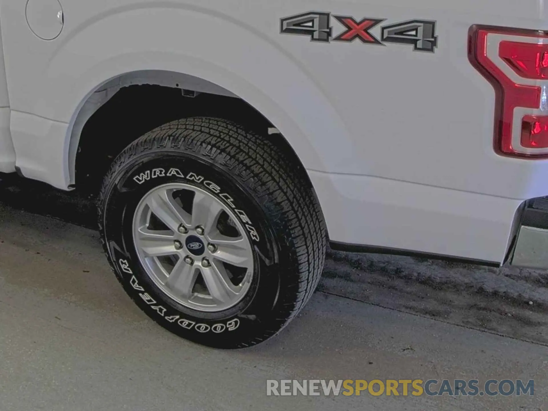 26 Photograph of a damaged car 1FTEW1E59LKE81373 FORD F-150 2020