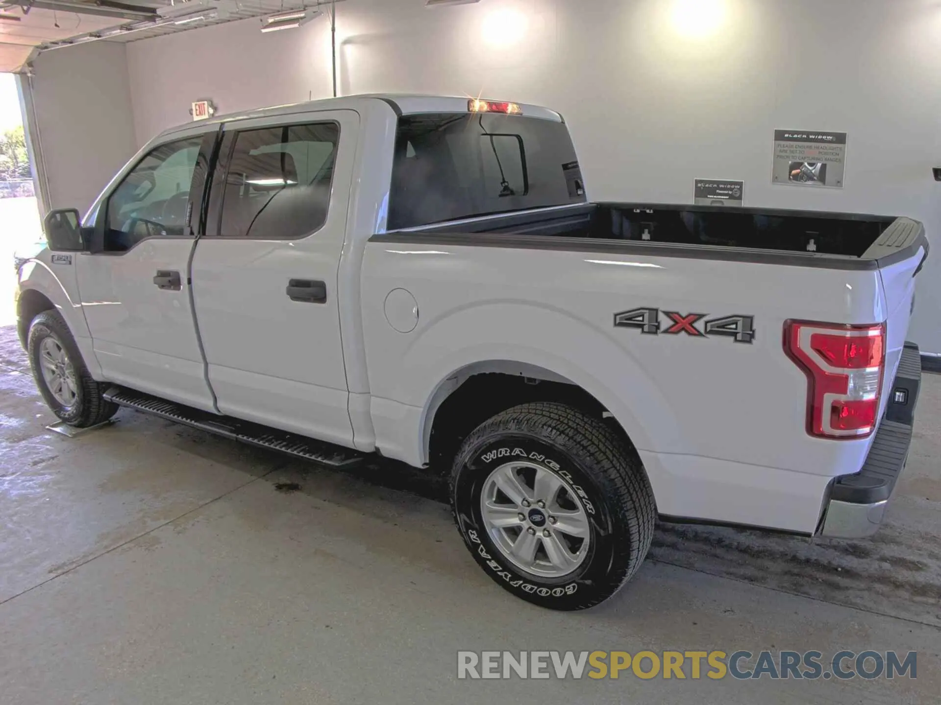 29 Photograph of a damaged car 1FTEW1E59LKE81373 FORD F-150 2020