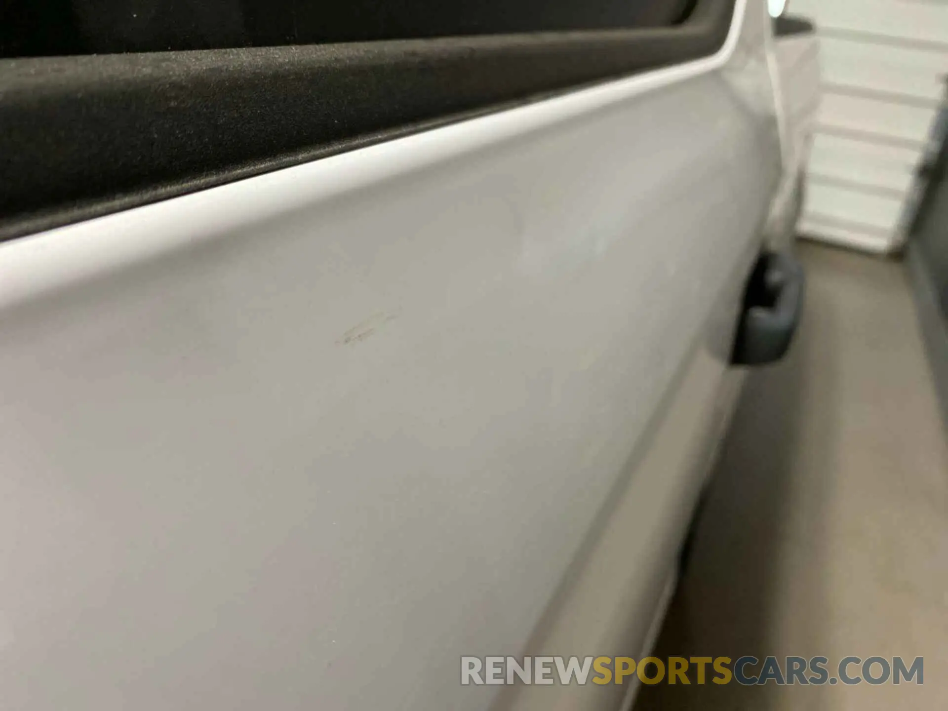 33 Photograph of a damaged car 1FTEW1E59LKE81373 FORD F-150 2020