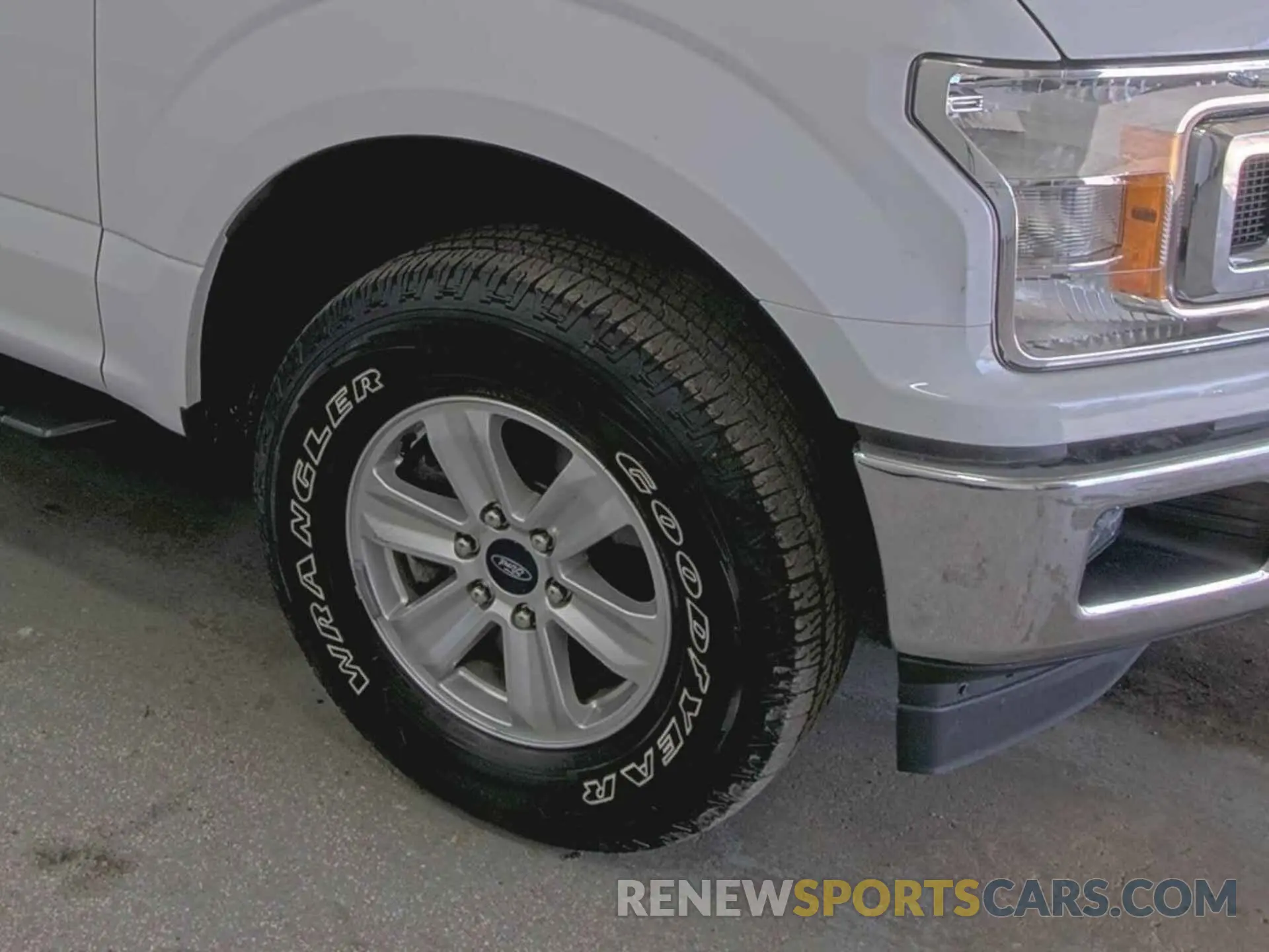 34 Photograph of a damaged car 1FTEW1E59LKE81373 FORD F-150 2020