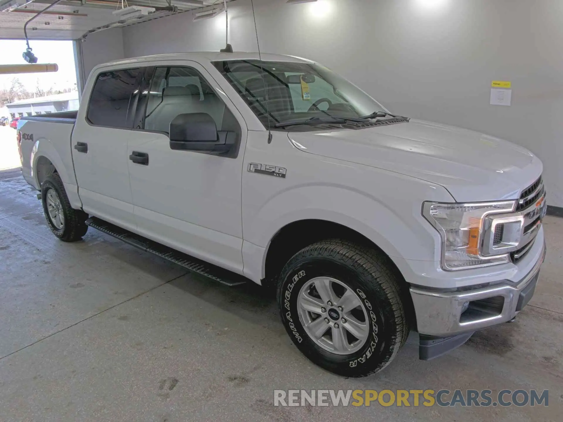 6 Photograph of a damaged car 1FTEW1E59LKE81373 FORD F-150 2020
