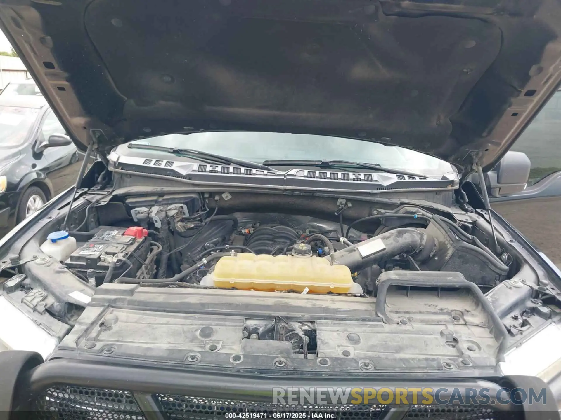 10 Photograph of a damaged car 1FTEW1E59LKE84967 FORD F-150 2020