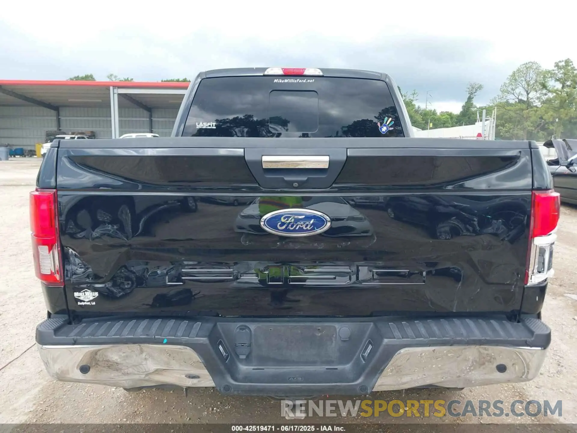 15 Photograph of a damaged car 1FTEW1E59LKE84967 FORD F-150 2020