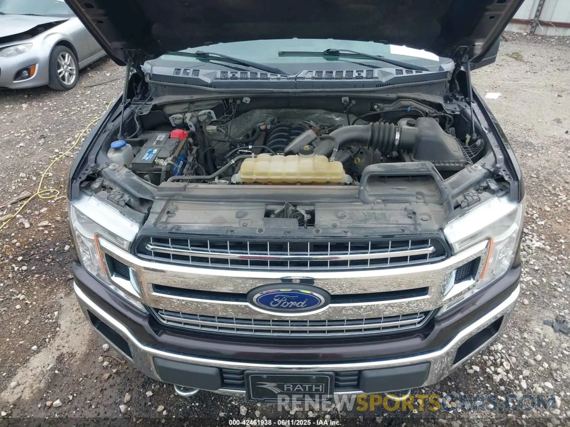 10 Photograph of a damaged car 1FTEW1E5XLFA26833 FORD F-150 2020