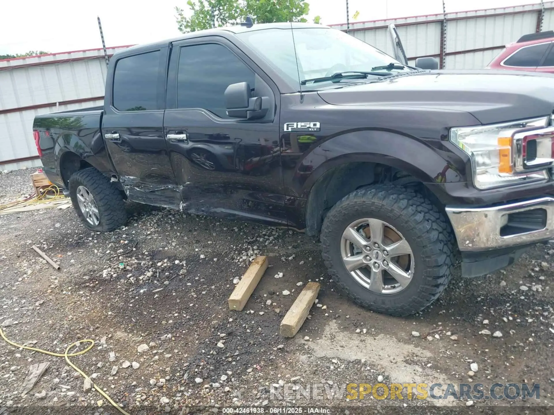 6 Photograph of a damaged car 1FTEW1E5XLFA26833 FORD F-150 2020