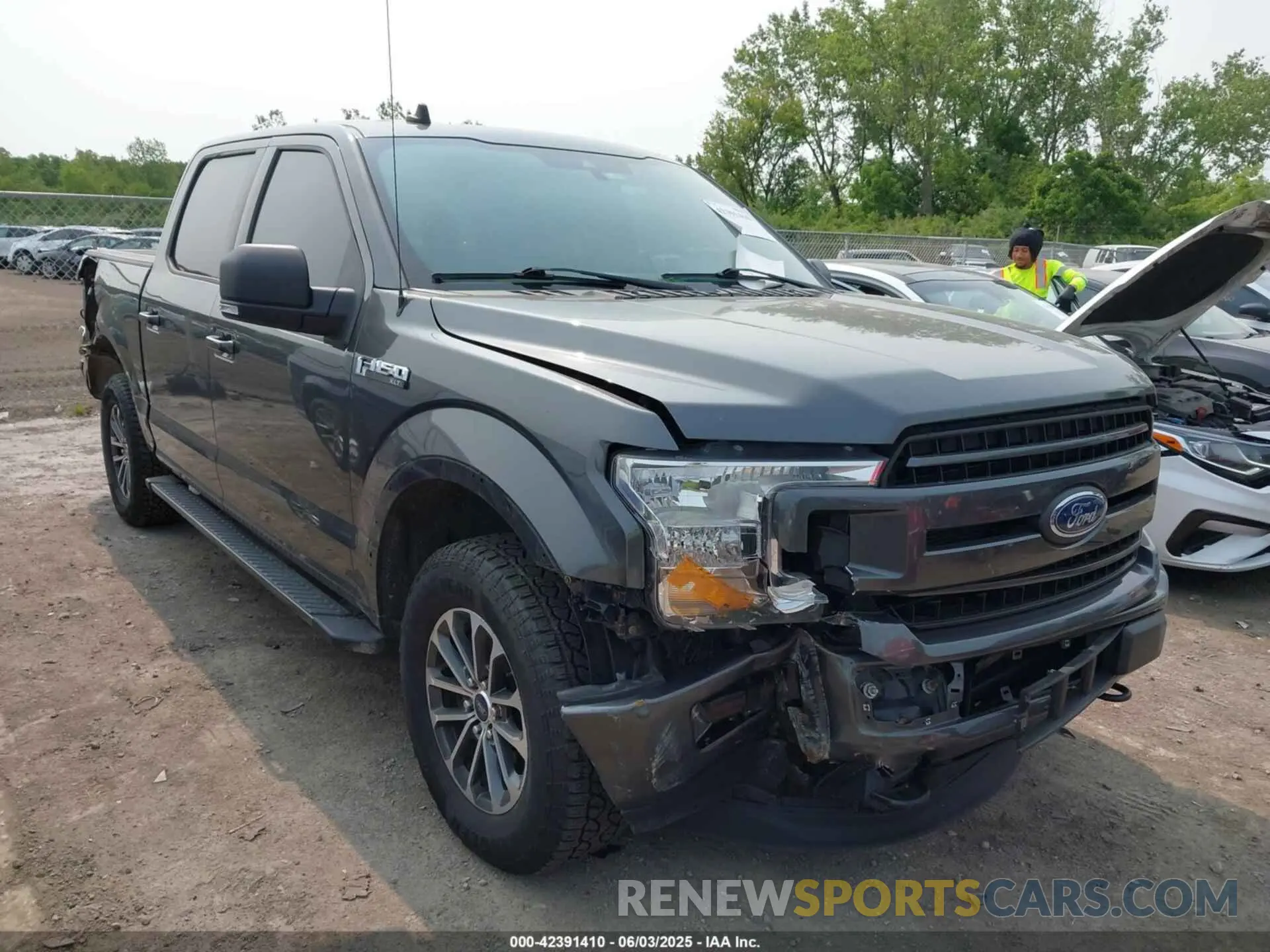 1 Photograph of a damaged car 1FTEW1EP1LFC21317 FORD F-150 2020