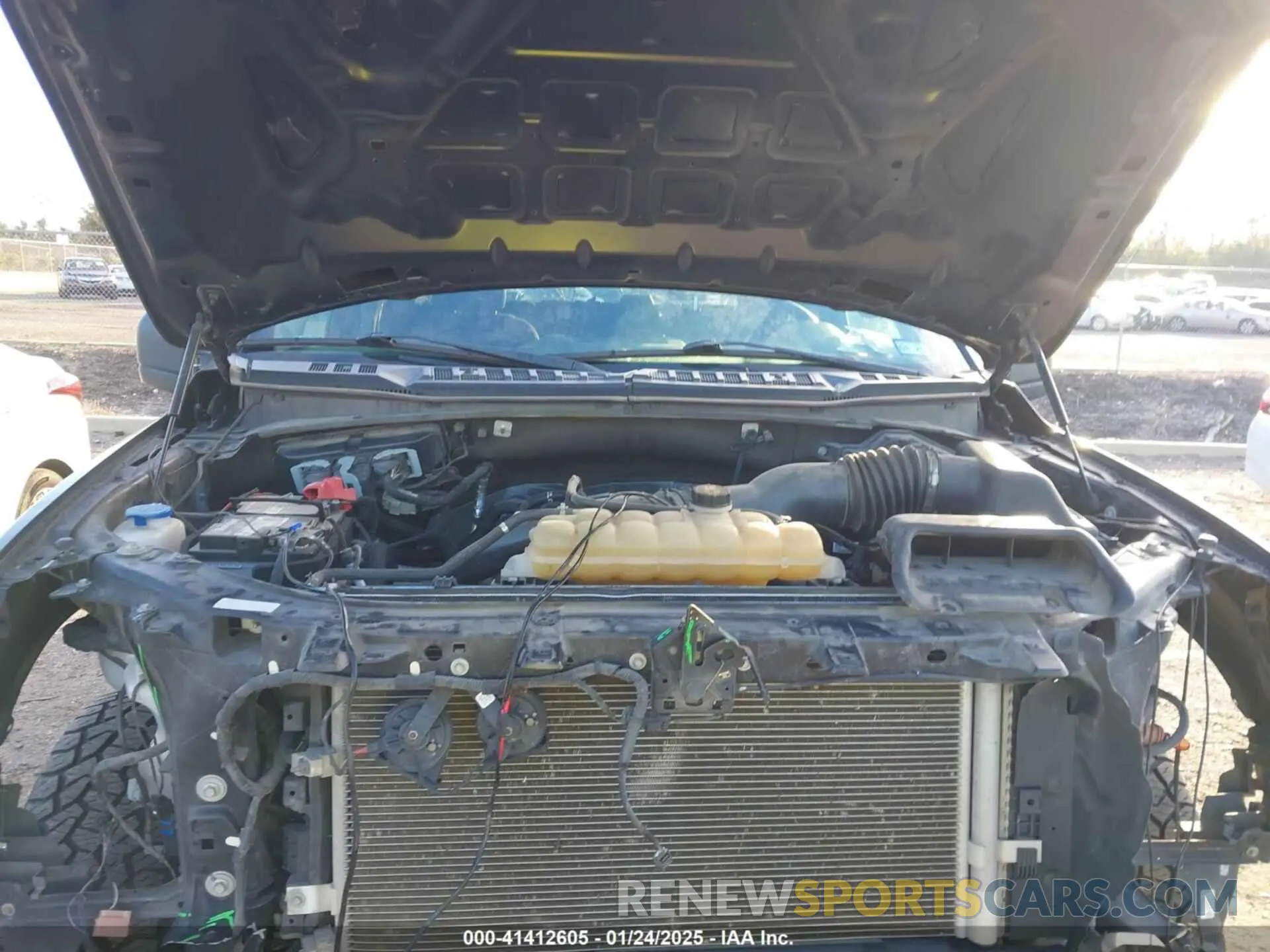 10 Photograph of a damaged car 1FTEW1EP1LKE71115 FORD F-150 2020