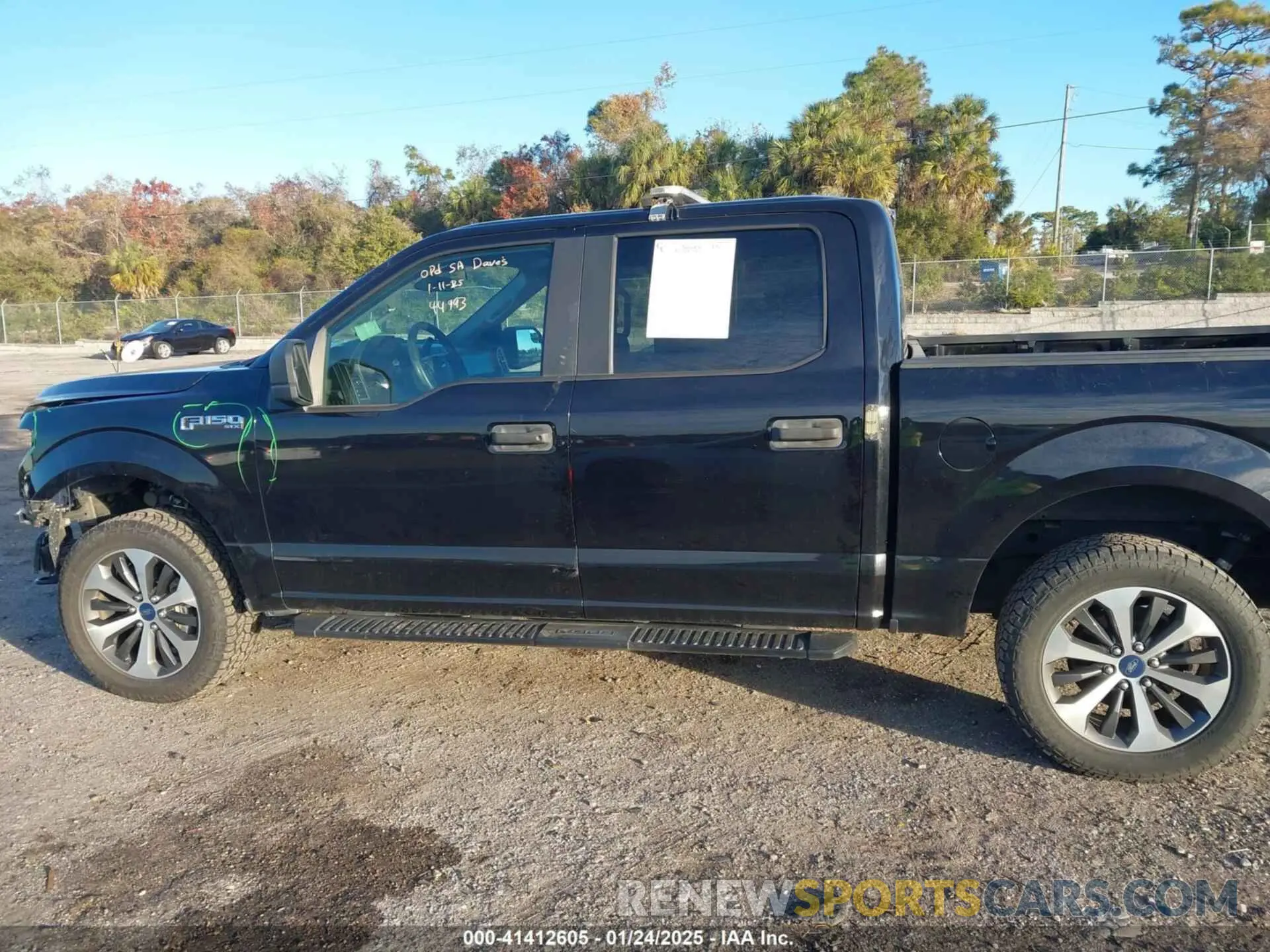 15 Photograph of a damaged car 1FTEW1EP1LKE71115 FORD F-150 2020