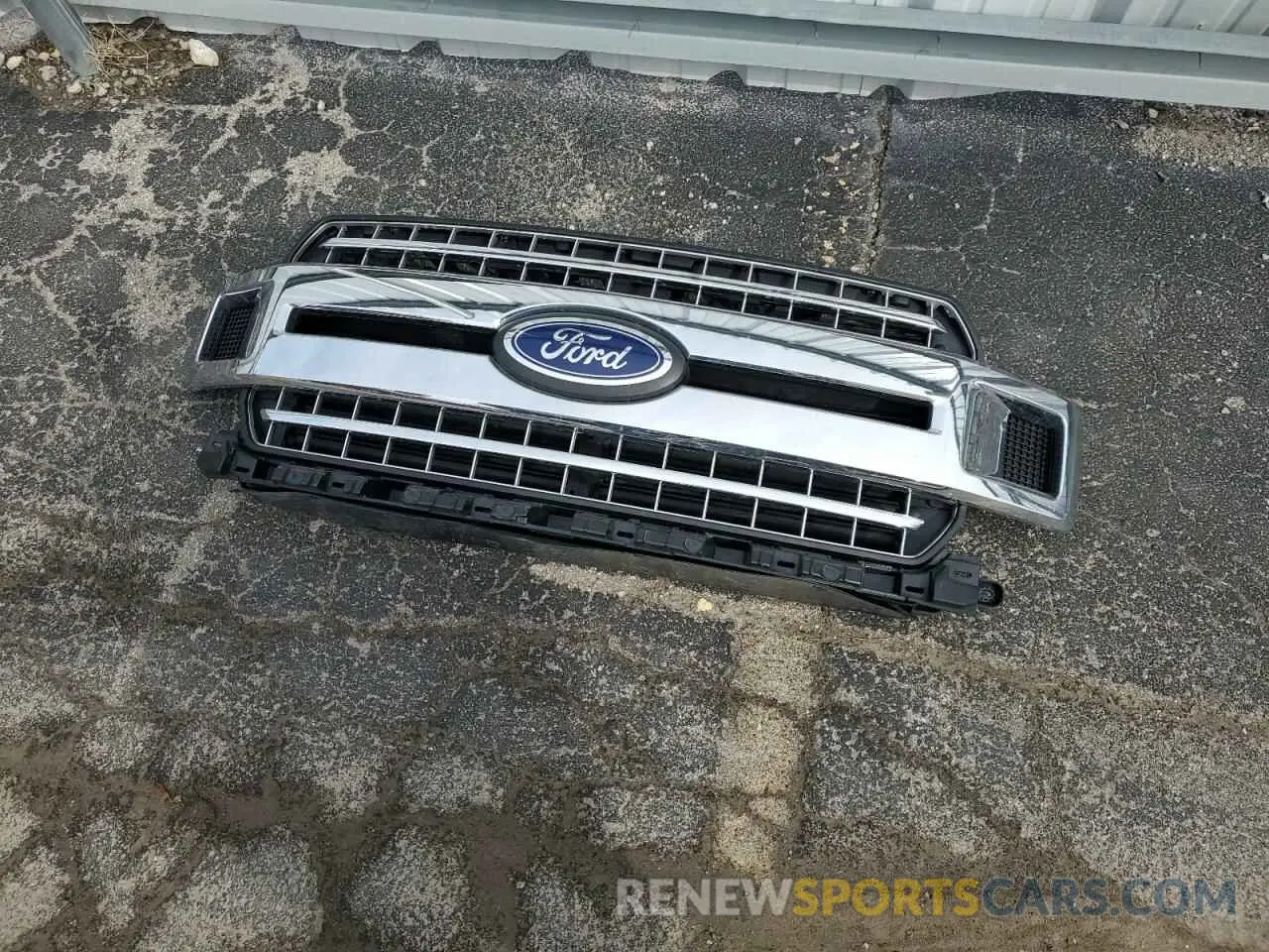 12 Photograph of a damaged car 1FTEW1EP1LKF36366 FORD F-150 2020