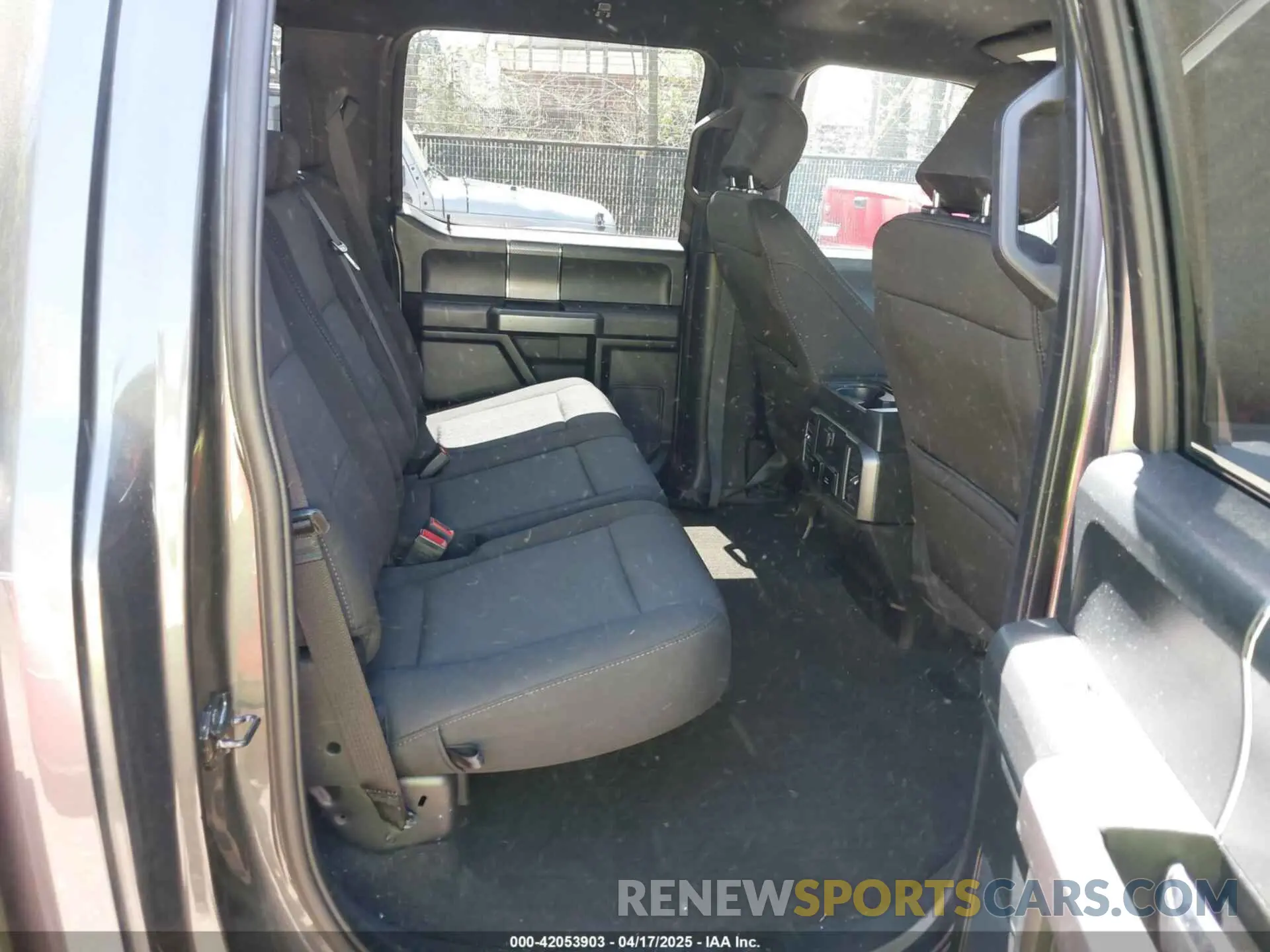 8 Photograph of a damaged car 1FTEW1EP2LFB32386 FORD F-150 2020