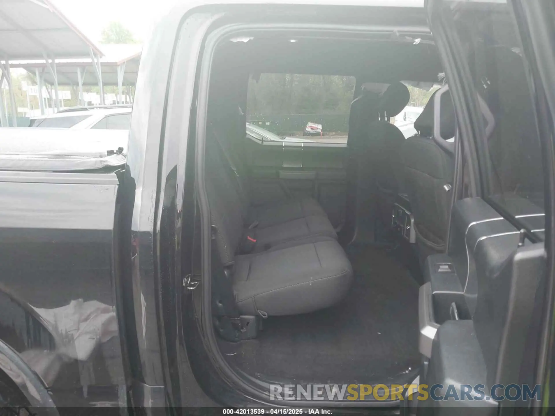 8 Photograph of a damaged car 1FTEW1EP2LFB39127 FORD F-150 2020