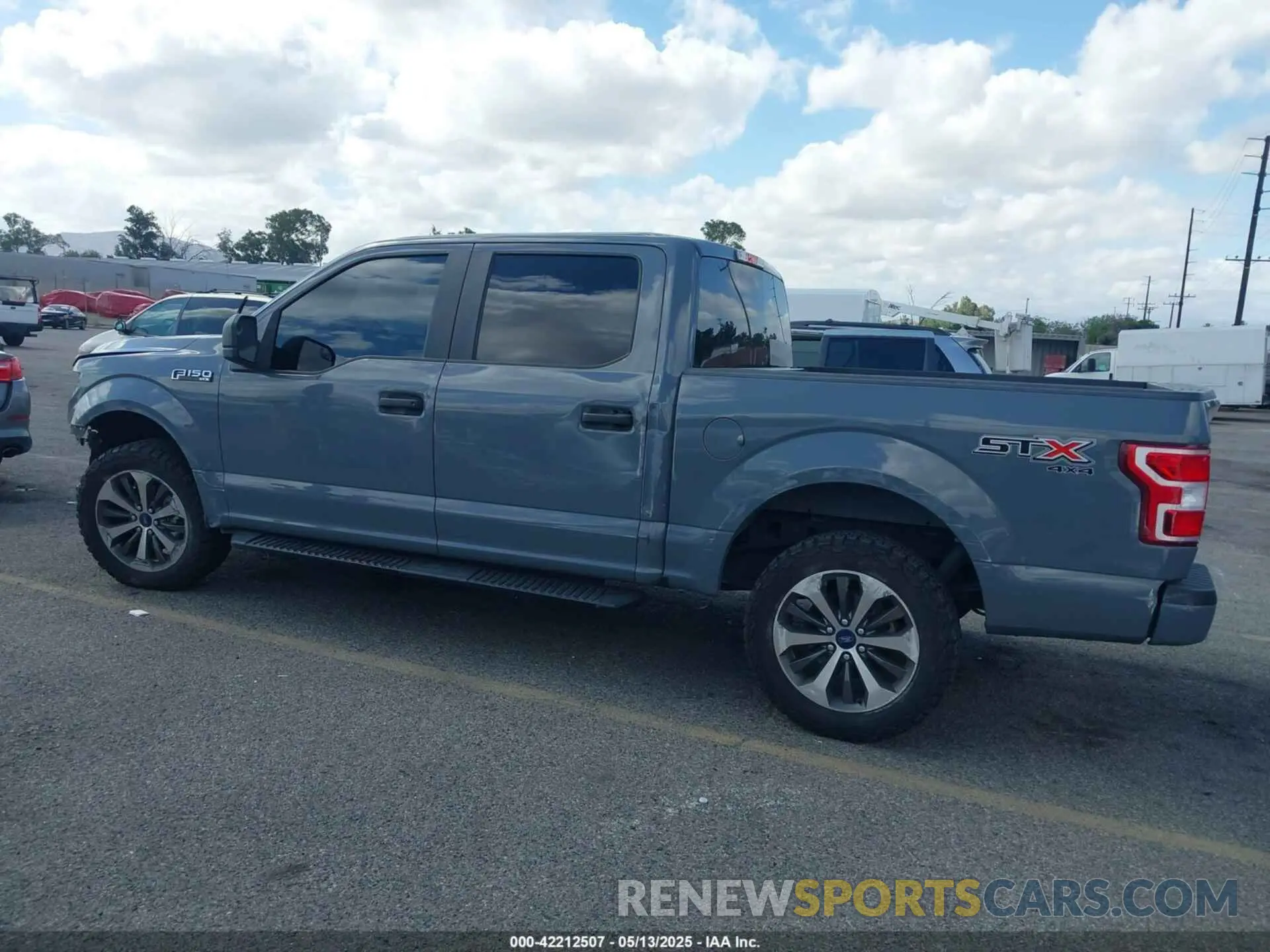 15 Photograph of a damaged car 1FTEW1EP2LKD32949 FORD F-150 2020