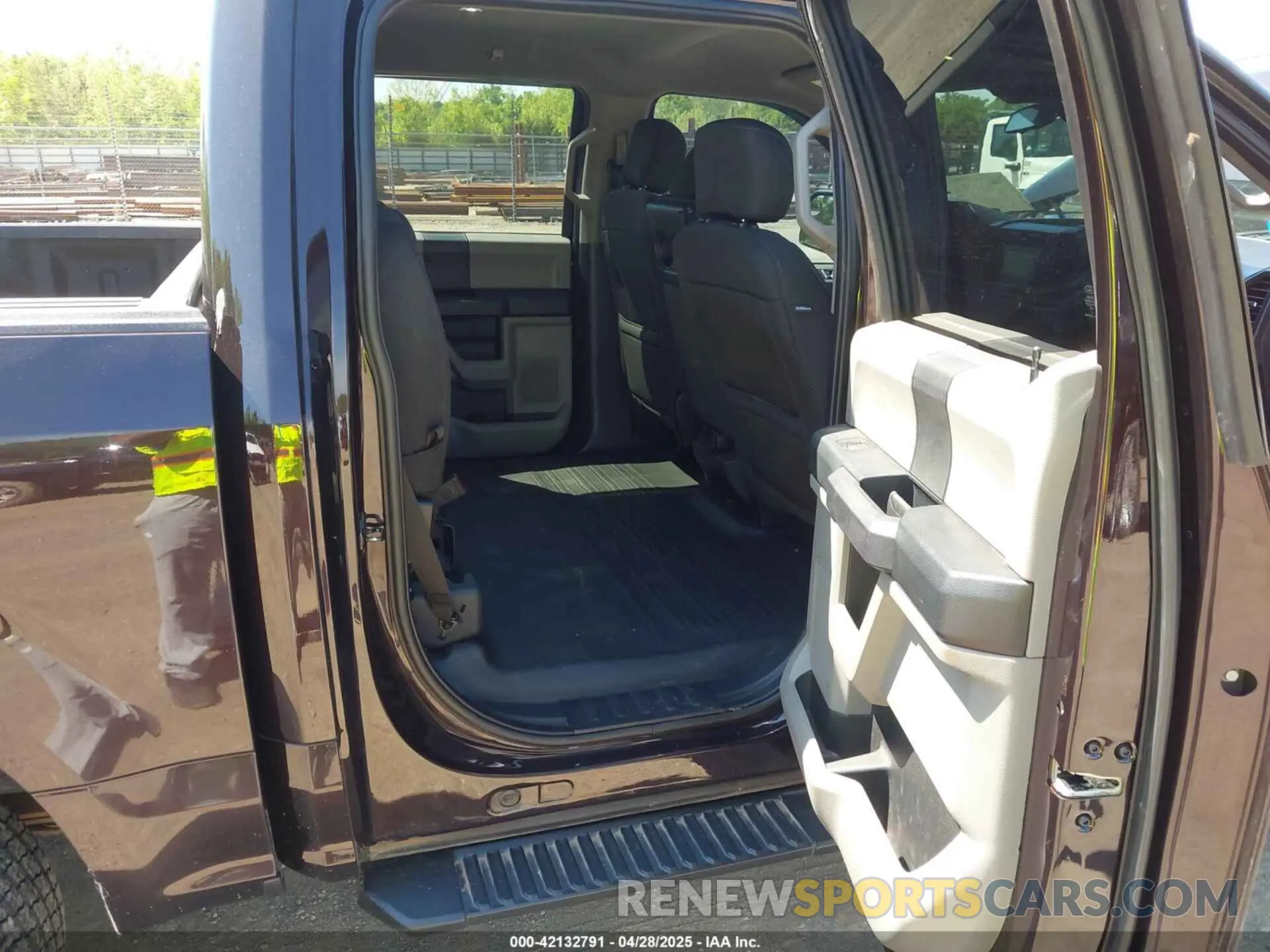 8 Photograph of a damaged car 1FTEW1EP3LFC56067 FORD F-150 2020