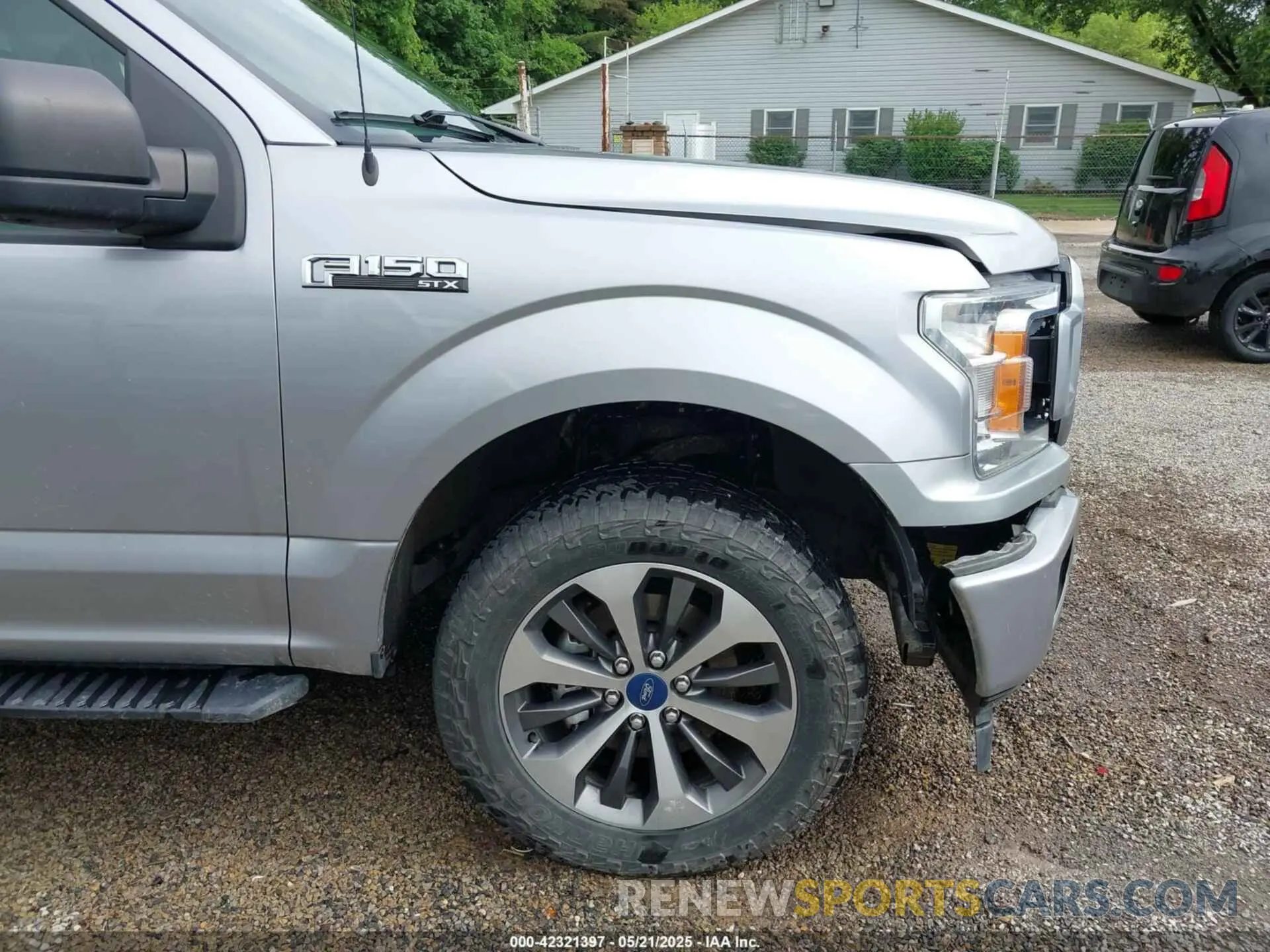 18 Photograph of a damaged car 1FTEW1EP4LFA61305 FORD F-150 2020