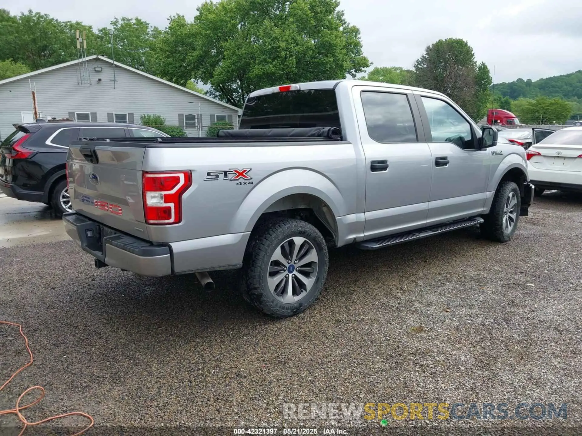 4 Photograph of a damaged car 1FTEW1EP4LFA61305 FORD F-150 2020