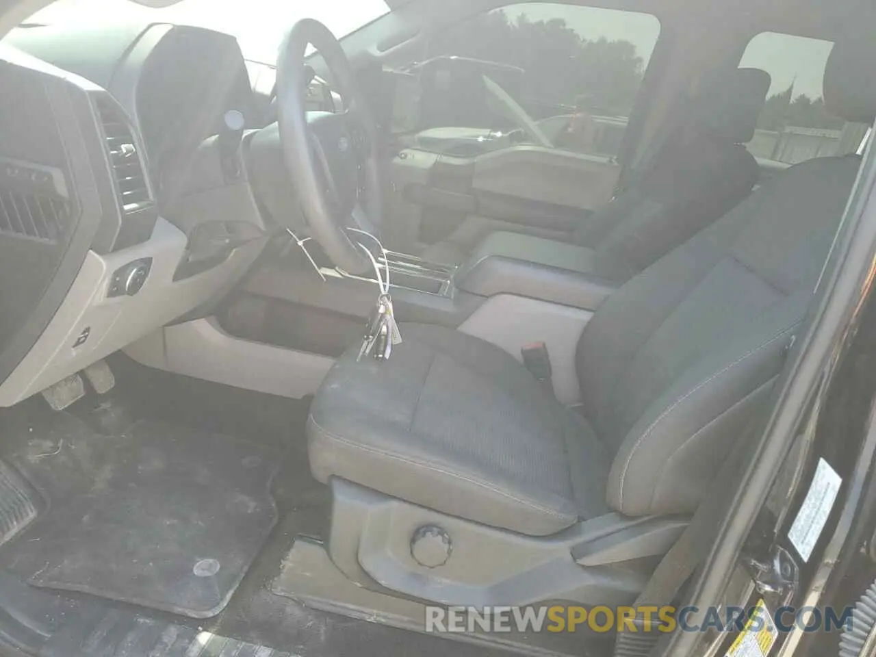 7 Photograph of a damaged car 1FTEW1EP7LKD06704 FORD F-150 2020