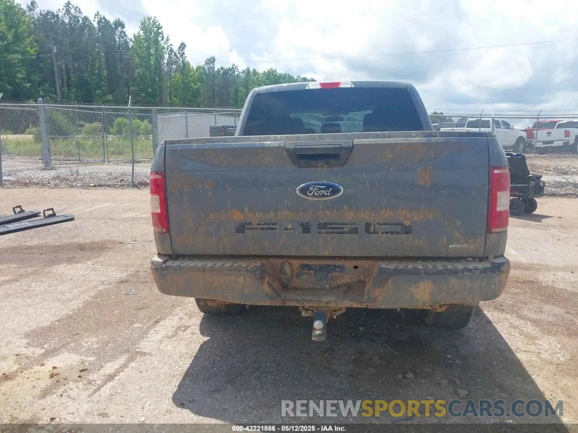 17 Photograph of a damaged car 1FTEW1EP7LKE69448 FORD F-150 2020