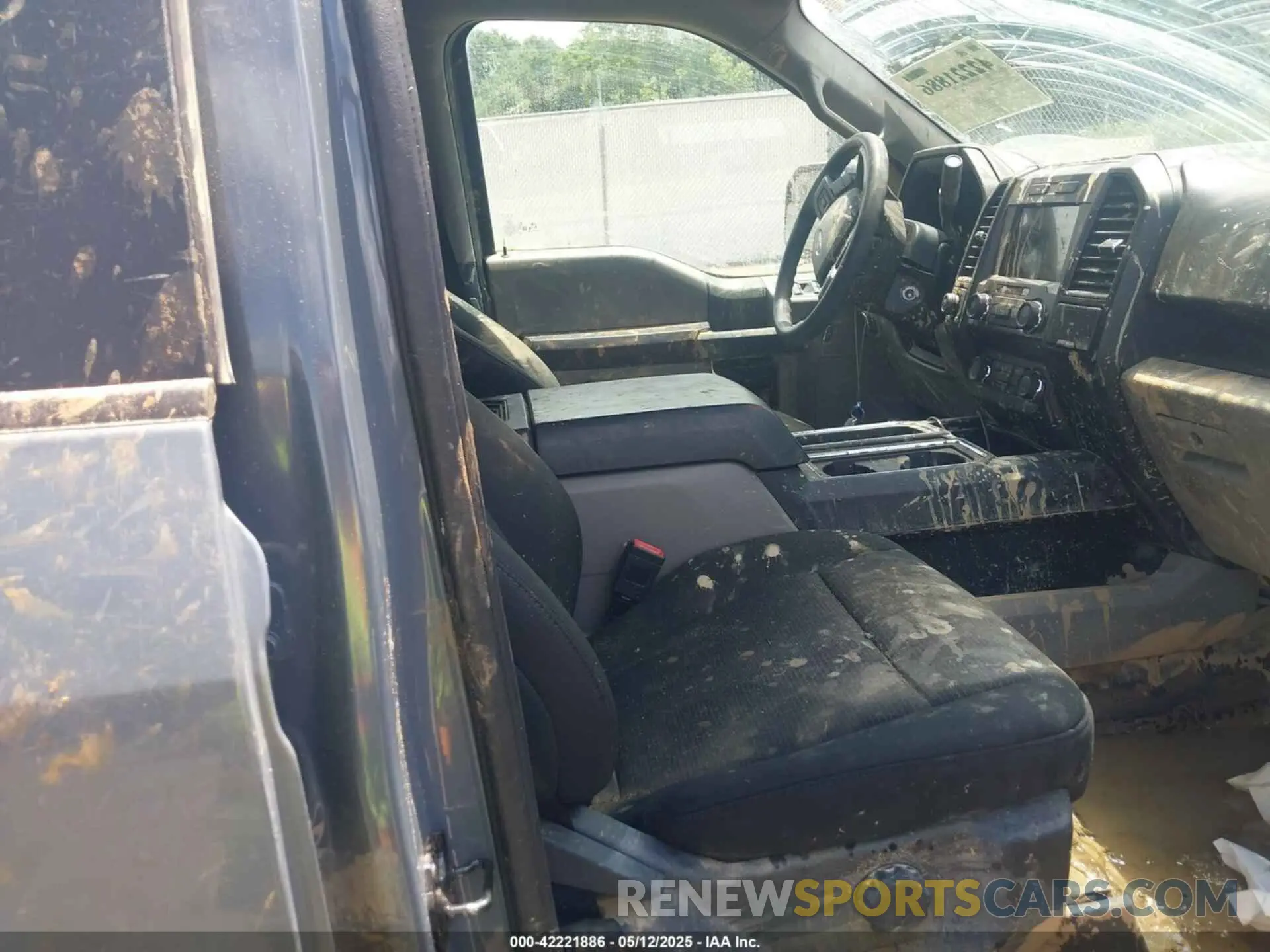5 Photograph of a damaged car 1FTEW1EP7LKE69448 FORD F-150 2020