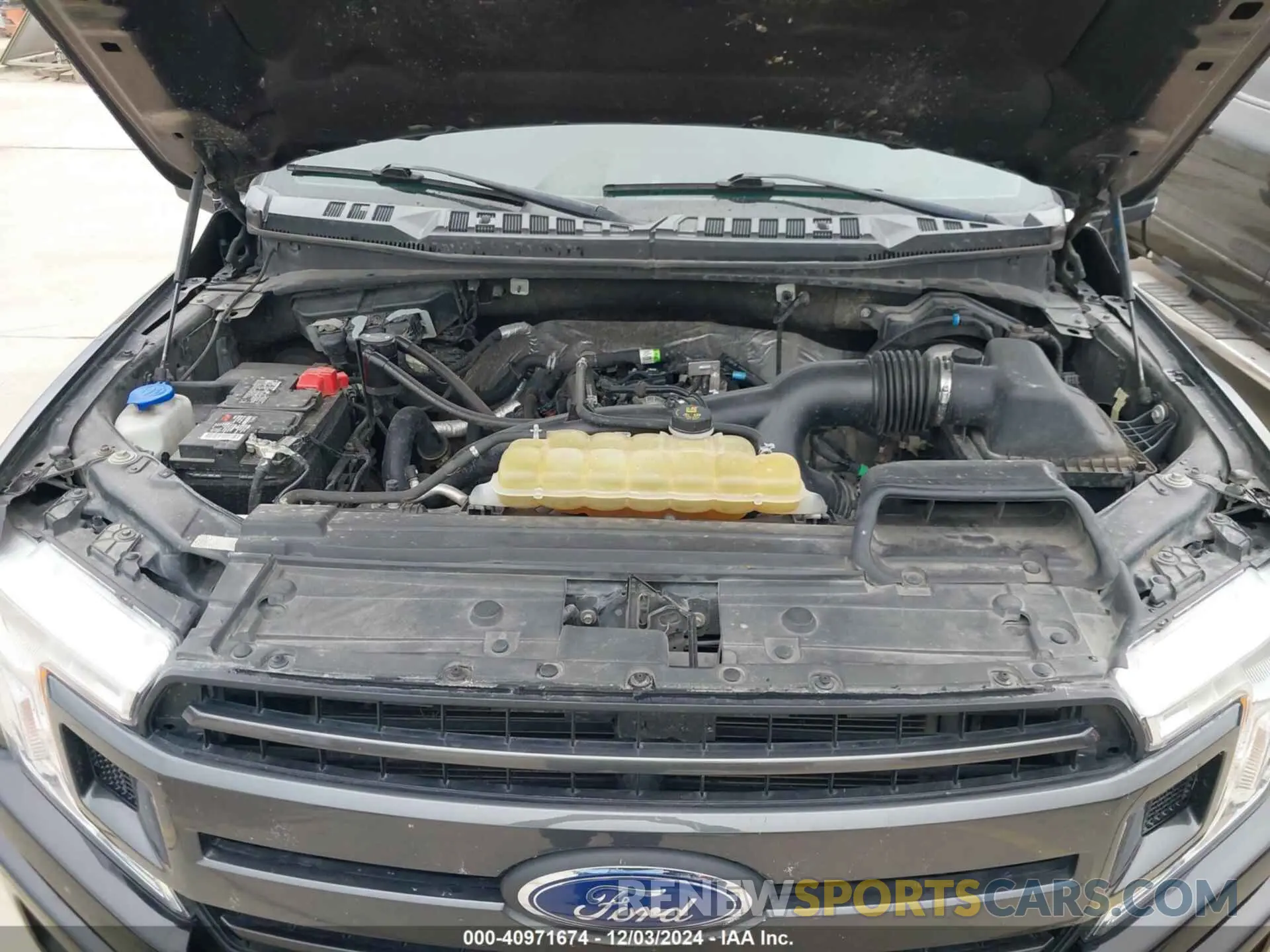 10 Photograph of a damaged car 1FTEW1EP9LKF35935 FORD F-150 2020
