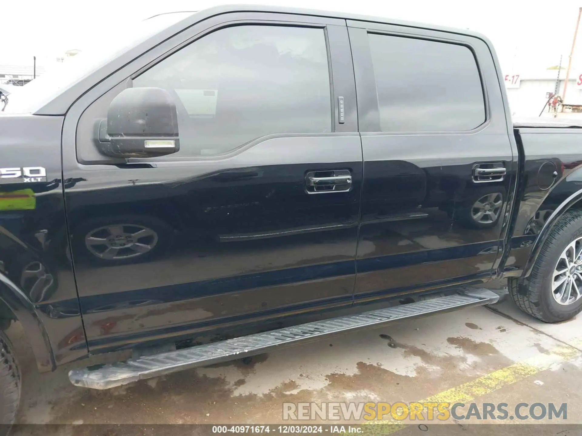 14 Photograph of a damaged car 1FTEW1EP9LKF35935 FORD F-150 2020