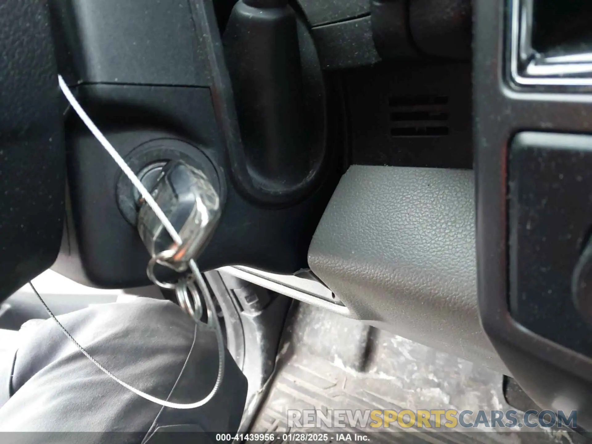 11 Photograph of a damaged car 1FTEW1EPXLFB45077 FORD F-150 2020